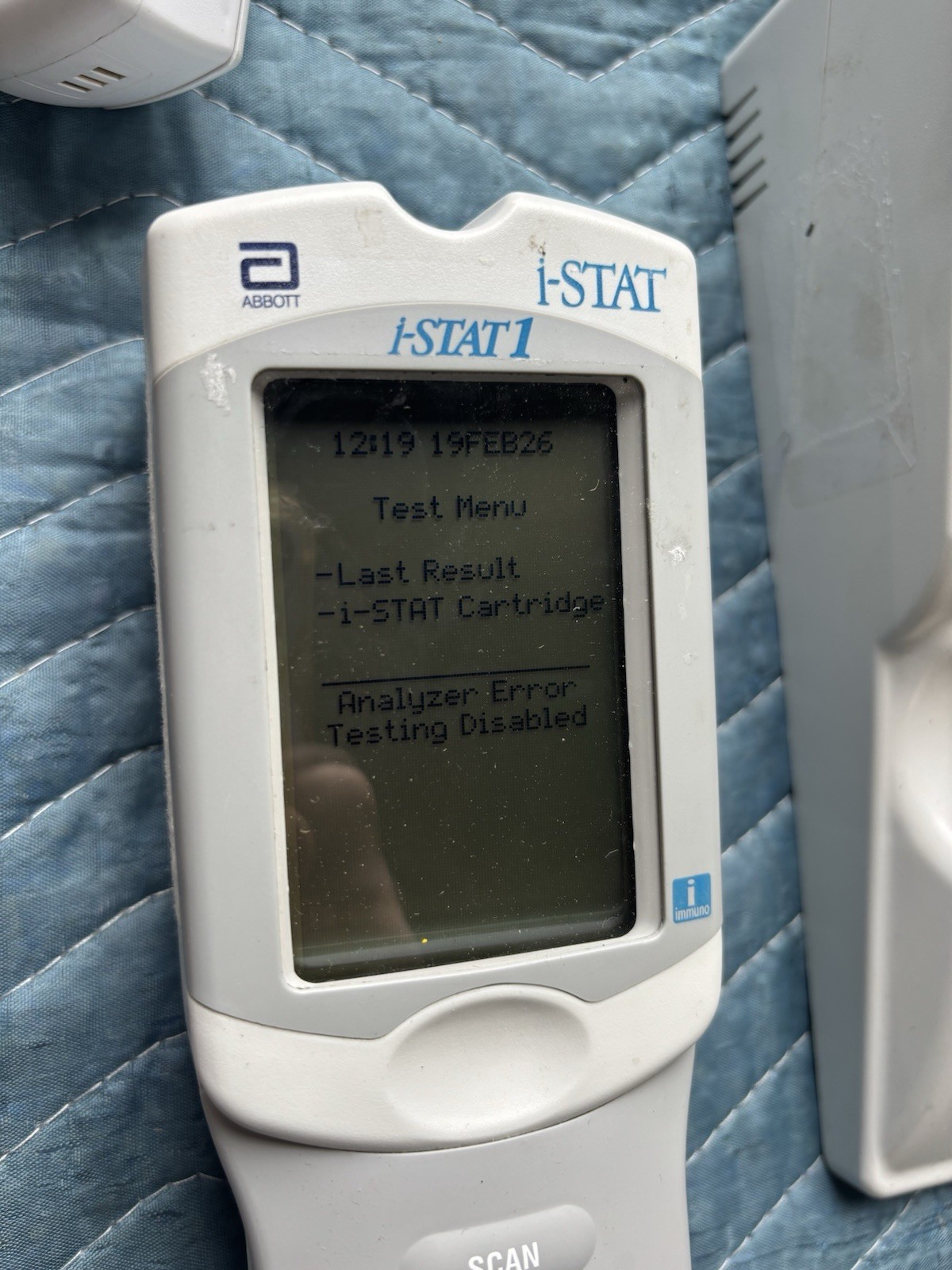 Abbott i-Stat 1 300W Wireless Blood Analyzer