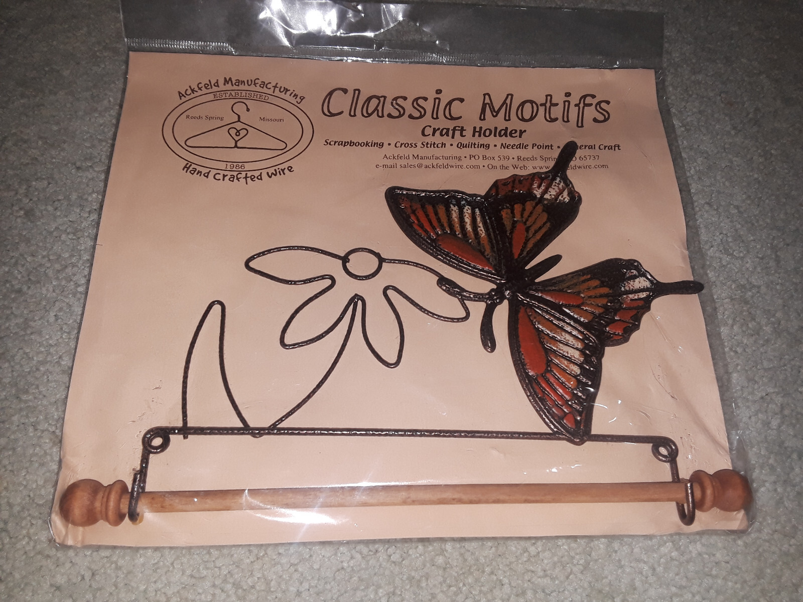 NEW RARE CLASSIC MOTIFS CRAFT HOLDER FOR CROSS STITCH + 7.5" BUTTERFLY & FLOWER