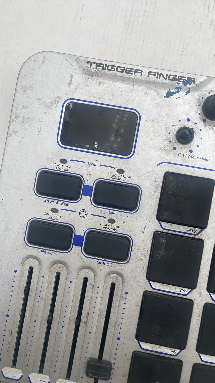 M-Audio Trigger Finger 16 Pad Interface USB MIDI Controller