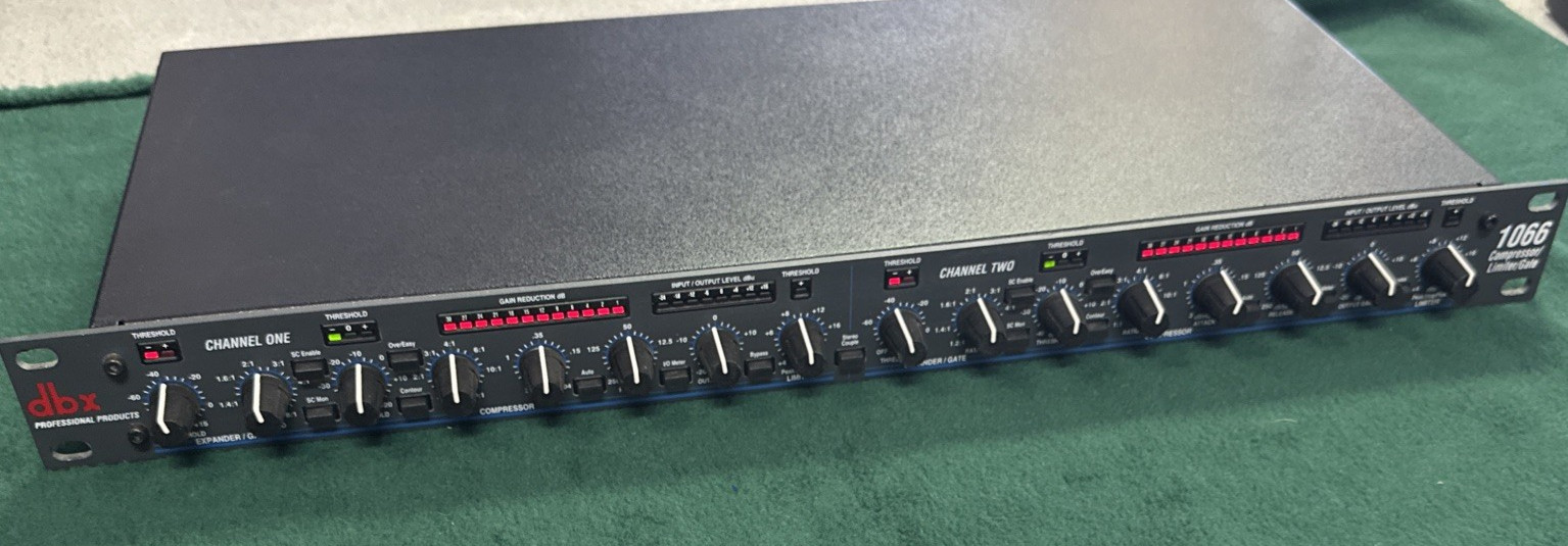 DBX 1066 Rack Mount Quad Compressor Limiter Gate DBX1066 2 Channel Used Tested