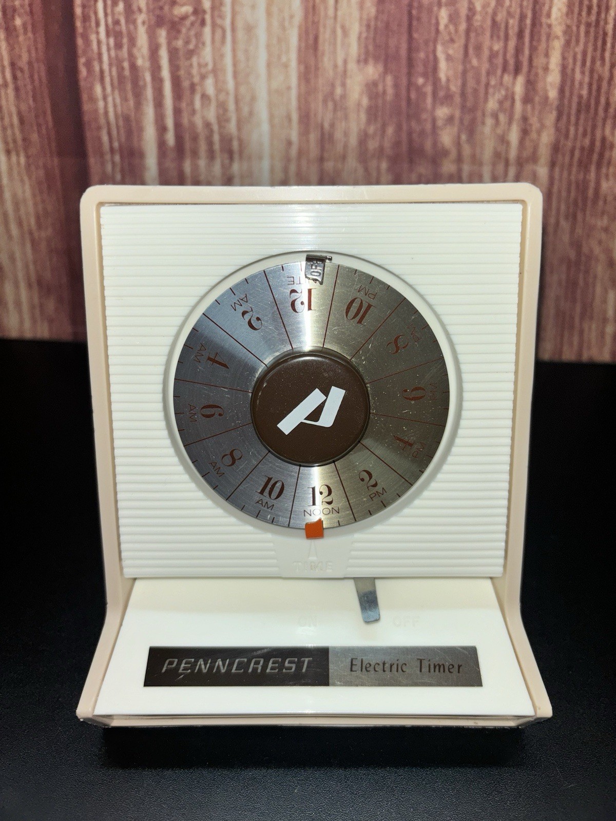 PENNCREST OFF Electric Timer, UNTESTED But In Good Condition For Display Or Part