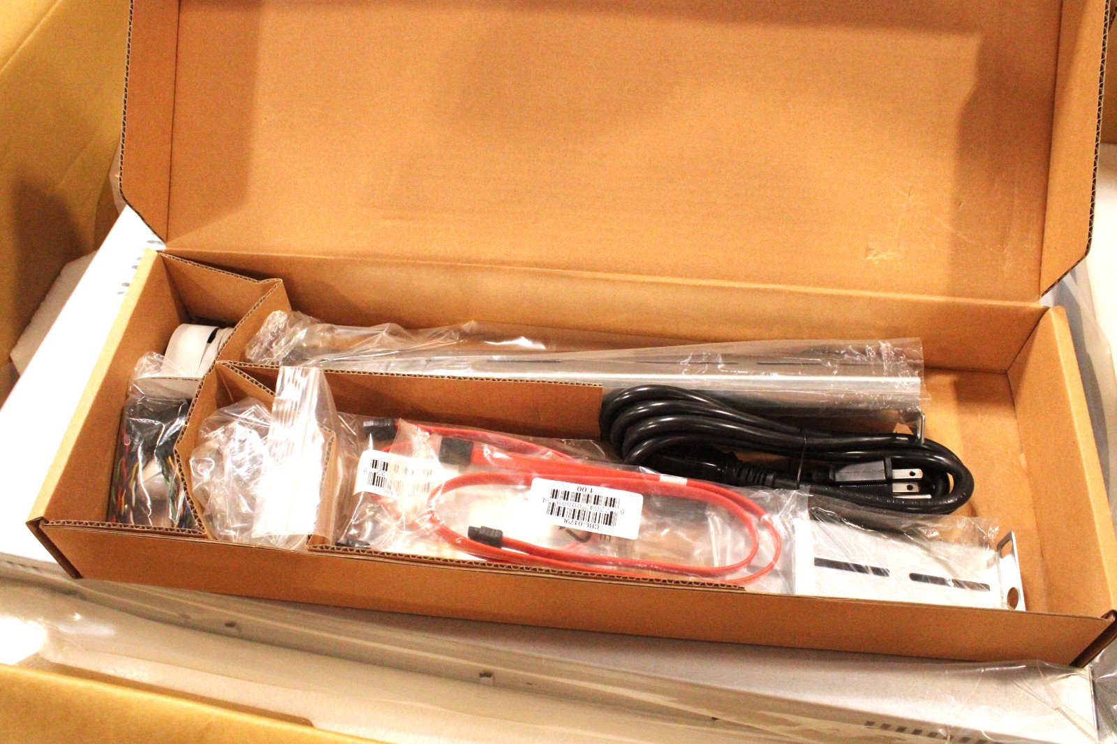 Supermicro SuperChassis CSE-823TQ-653LPB Chassis