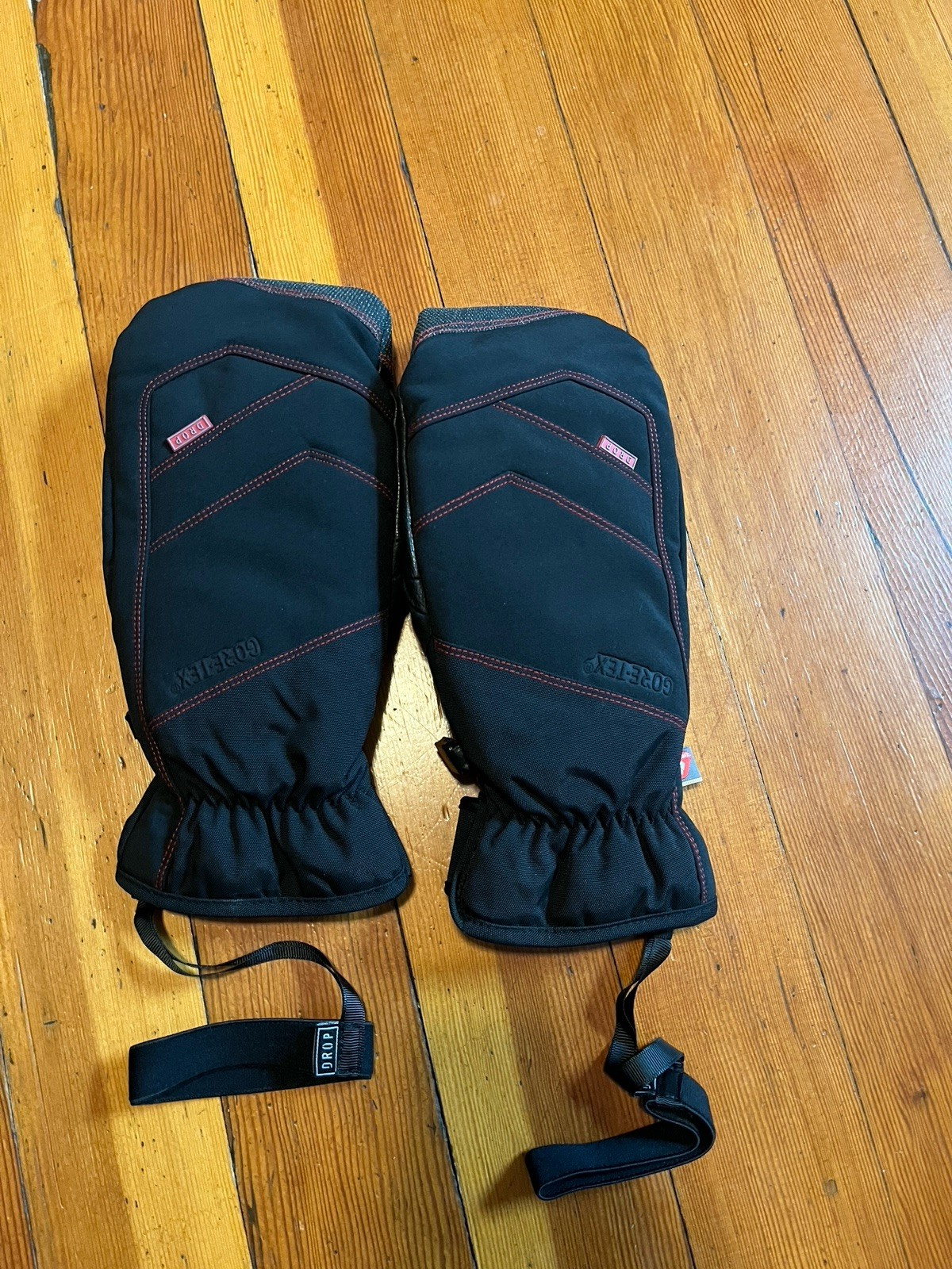 Drop Snowboard Ski  L Black Mittens And Red Gloves 2 Pair   Clothing Chris Roach