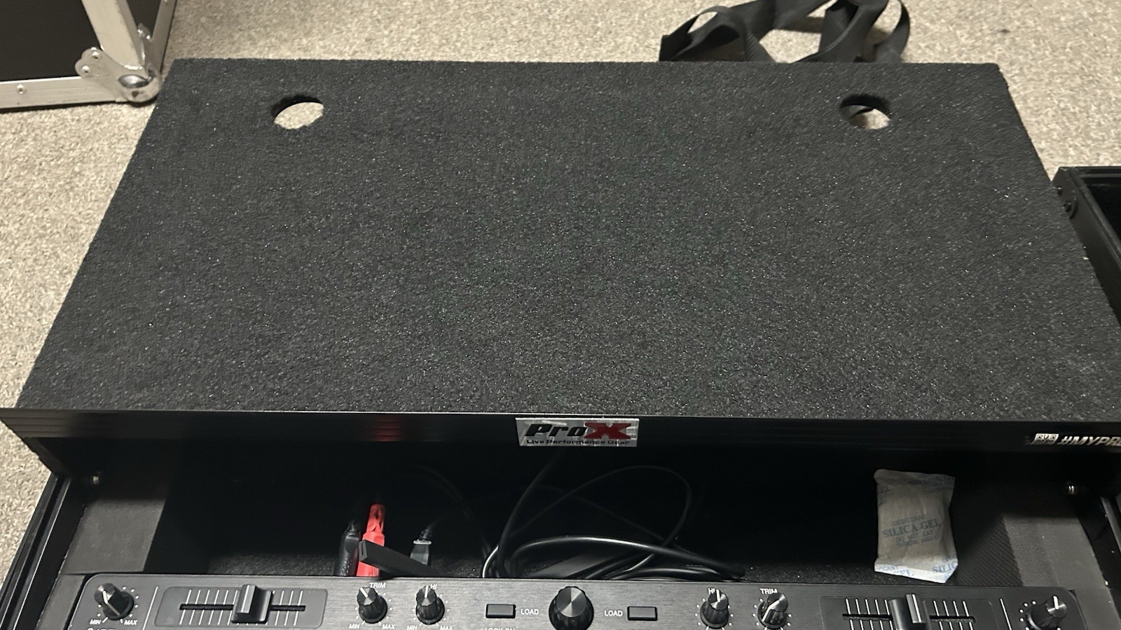 Pioneer DDJ-REV1 Scratch-Style 2-Channel DJ controller + ProX X-DDJREV1LTBL Case