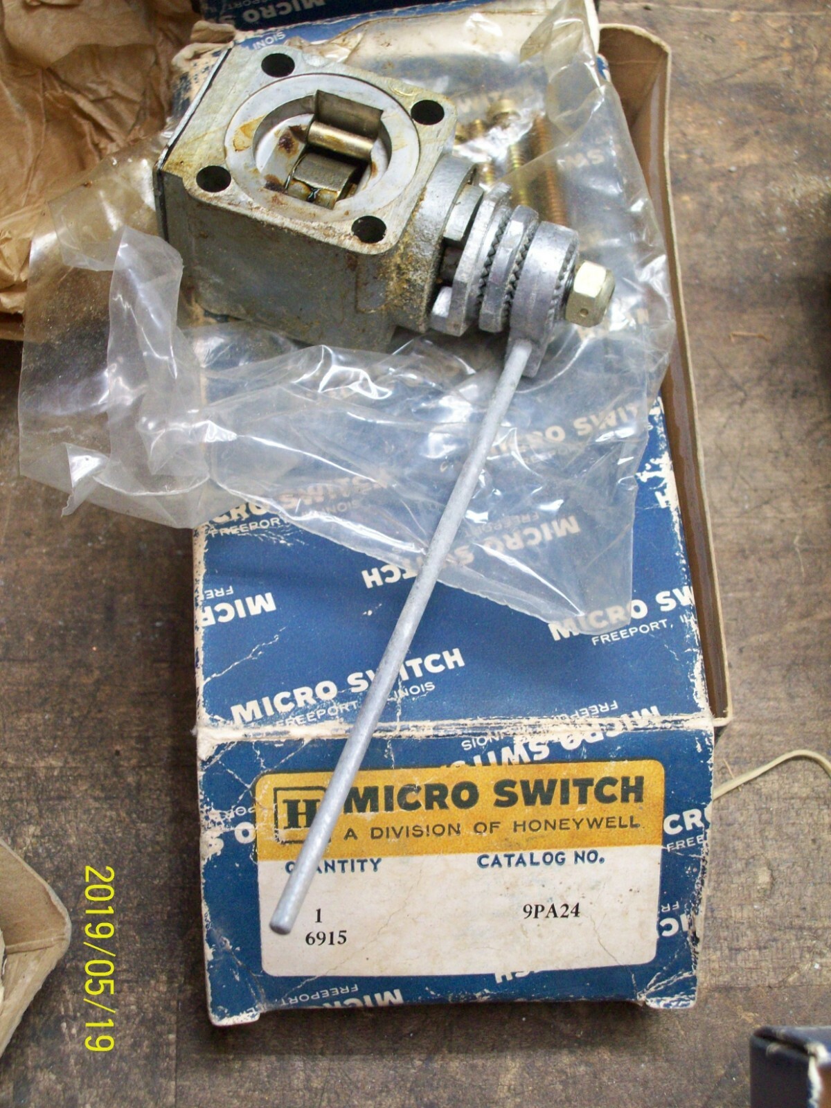 Honeywell 9PA24 Micro Switch Limit Switch Head Assembly