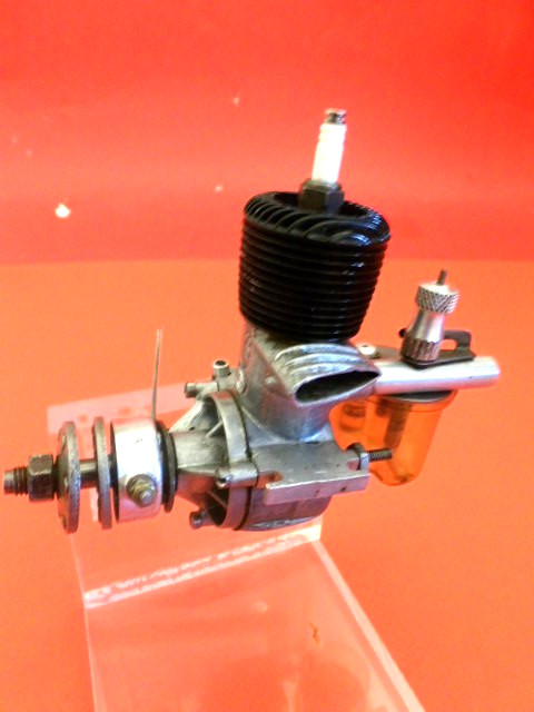 VINTAGE O&R 23 'SPECIAL' 1941 IGNITION ENGINE FF/CL COMPLETE  & BEAUTIFULL  LN