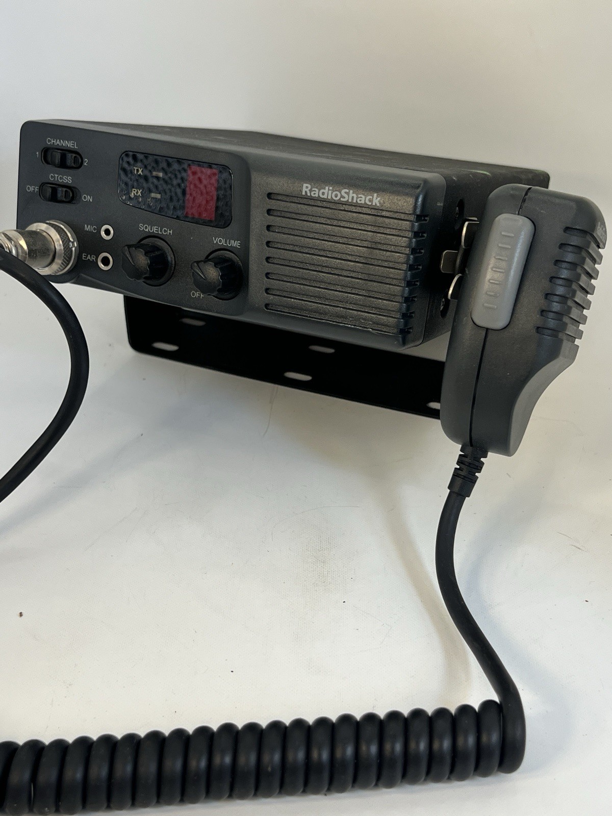 RadioShack 19-1210 2CH Mobile VHF Transceiver w/ Mic Bracket Untested