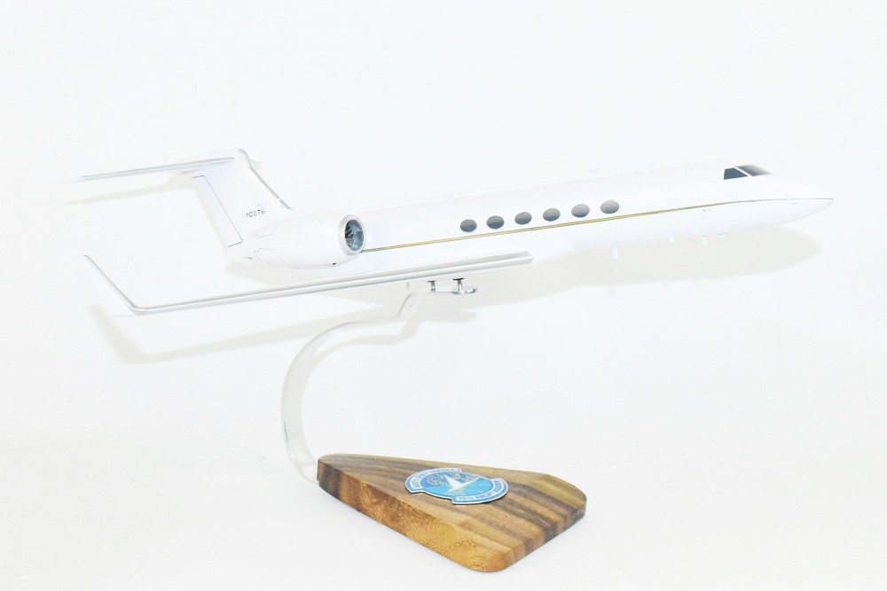 76th Airlift Squadron (76AS) Ramstein, C-37, 18in Mahogany Scale Model