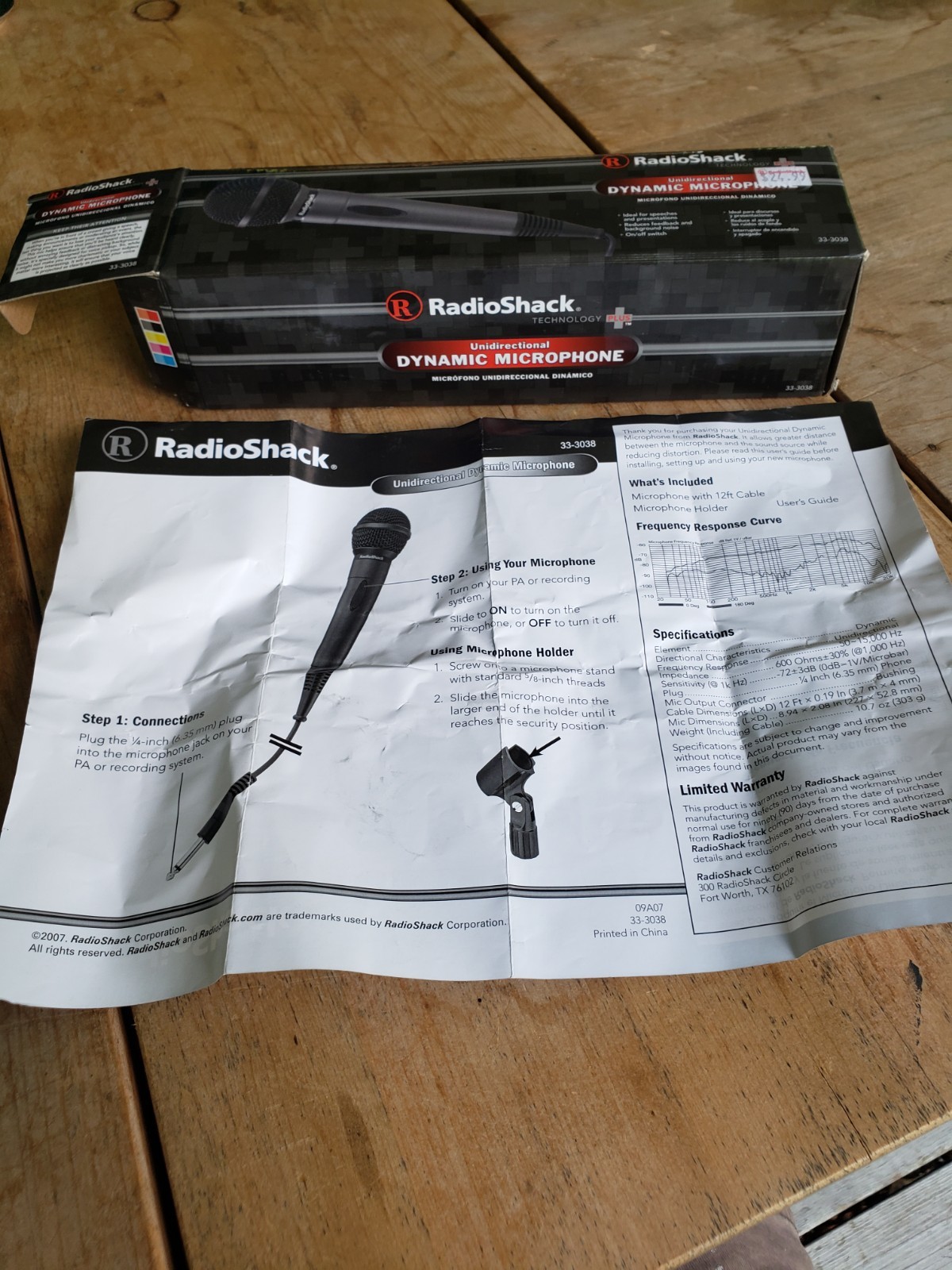 Radio Shack Unidirectional Dynamic Microphone 3303038 Open Box 600 ohms
