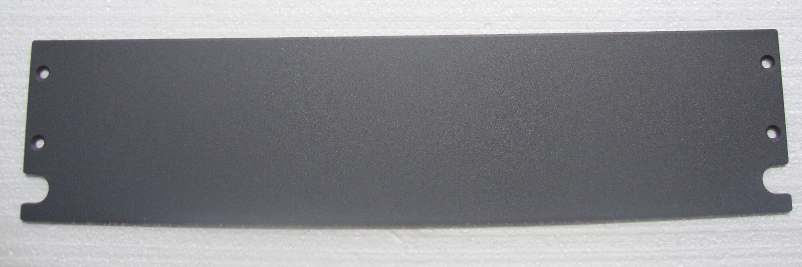 19" RACK MOUNT BLANK ALUMINUM FILLER PLATE 19" L X 4 1/2" H 1/8" THICK