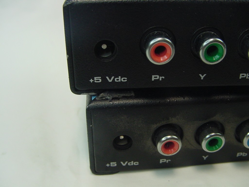GEFEN COMPONENT w/AUDIO EXTENDER TRANSMITTER & RECEIVER - NO POWER CORDS