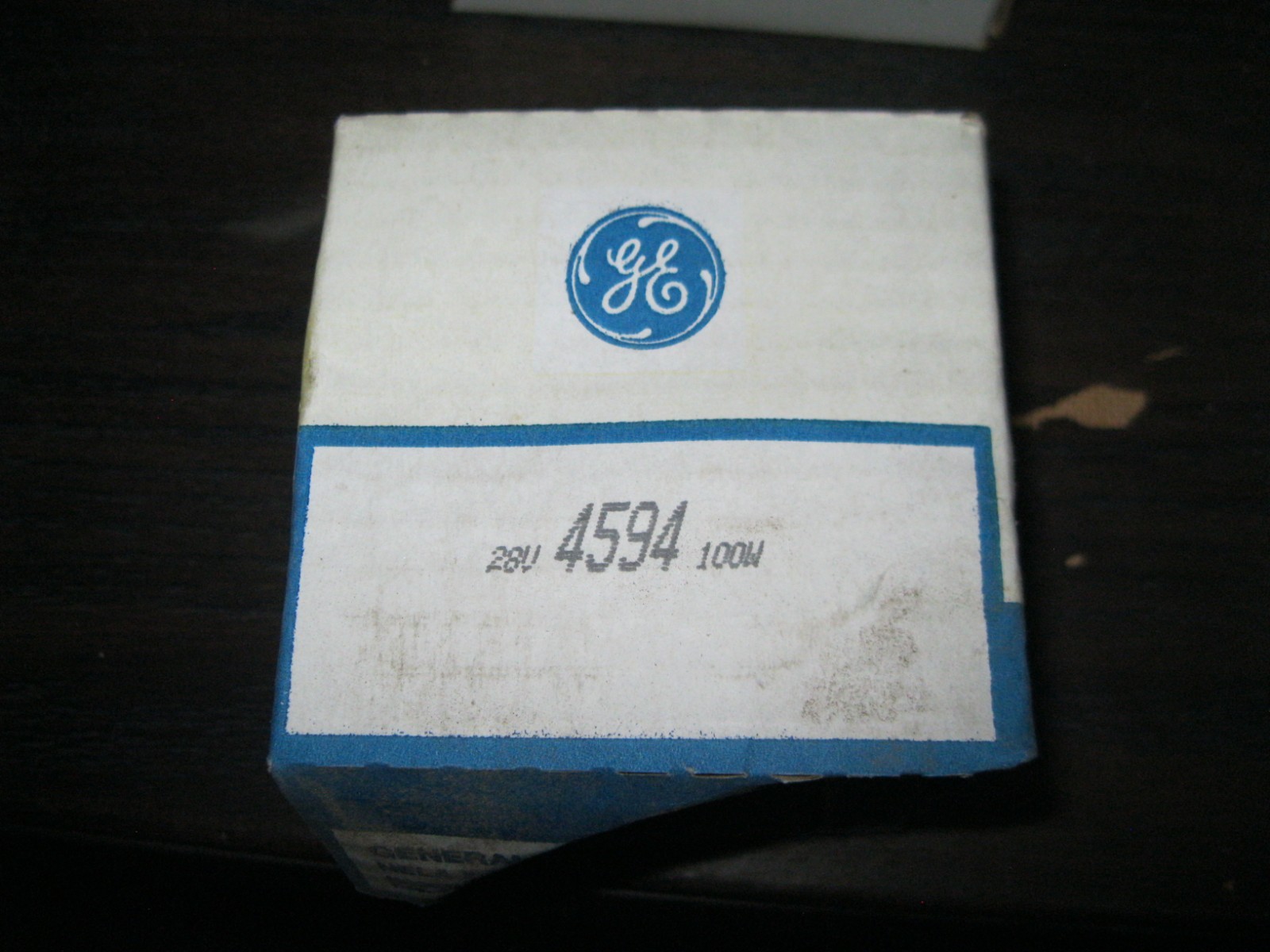 GE 4594 Aircraft-Landing, Taxi, NEW OLD STOCK Lamp Light Bulb