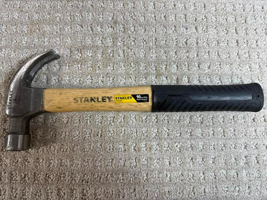 Stanley 16 oz Wood Handle Claw Hammer STHT51454 w/Handle Grip