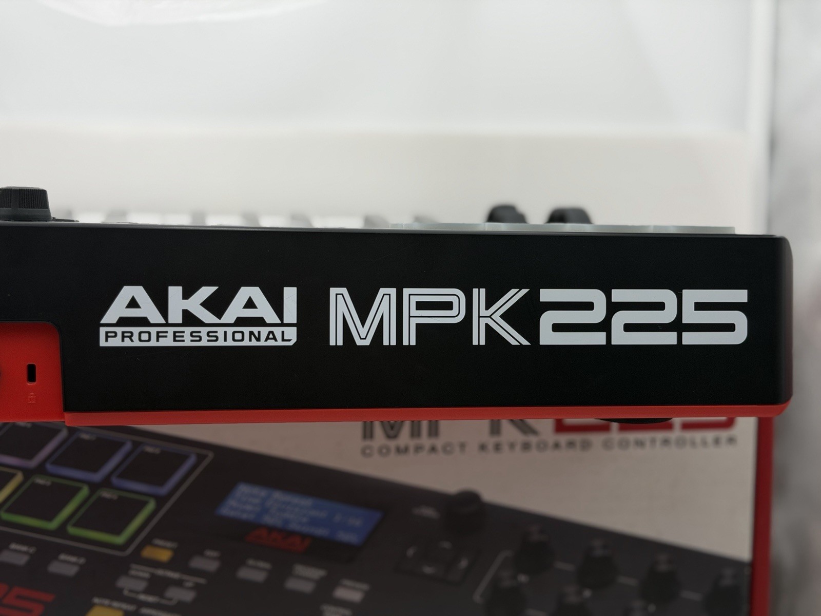 Akai Professional MPK 225 Compact Keyboard Controller