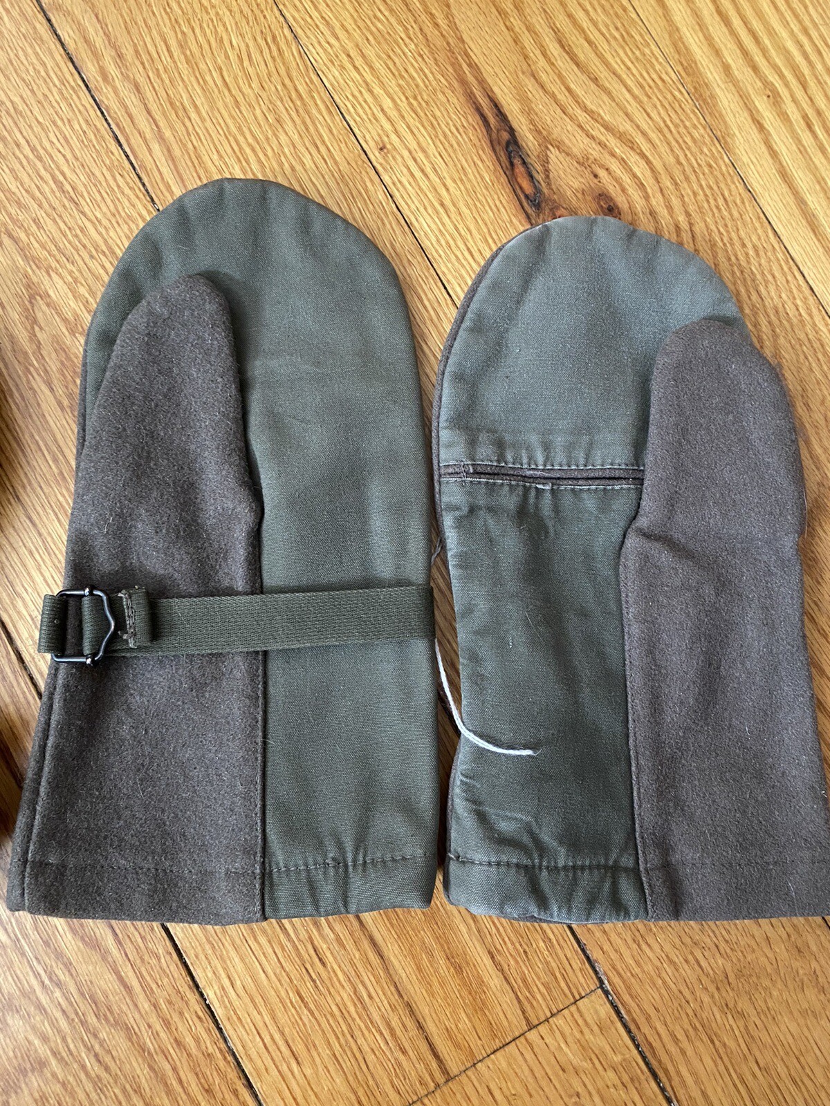 Vintage Austrian Military Shooters Mittens Preowned