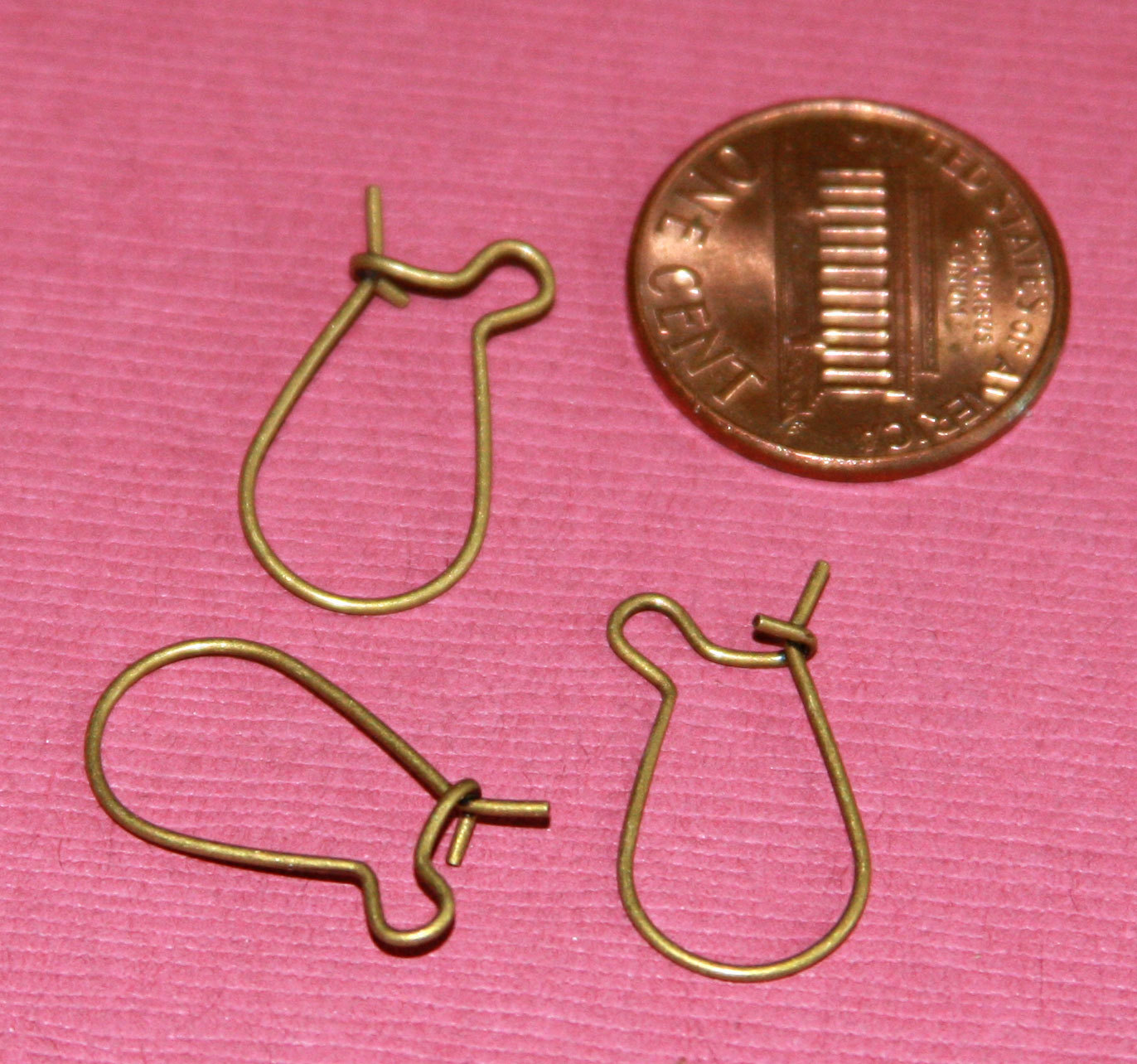 50 Kidney Ear wires 19x10mm
