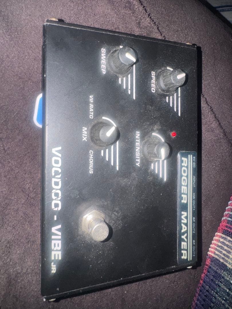 Roger Mayer Vocoder Vibe Jr. Chorus & Vibrato Guitar Effects Pedal