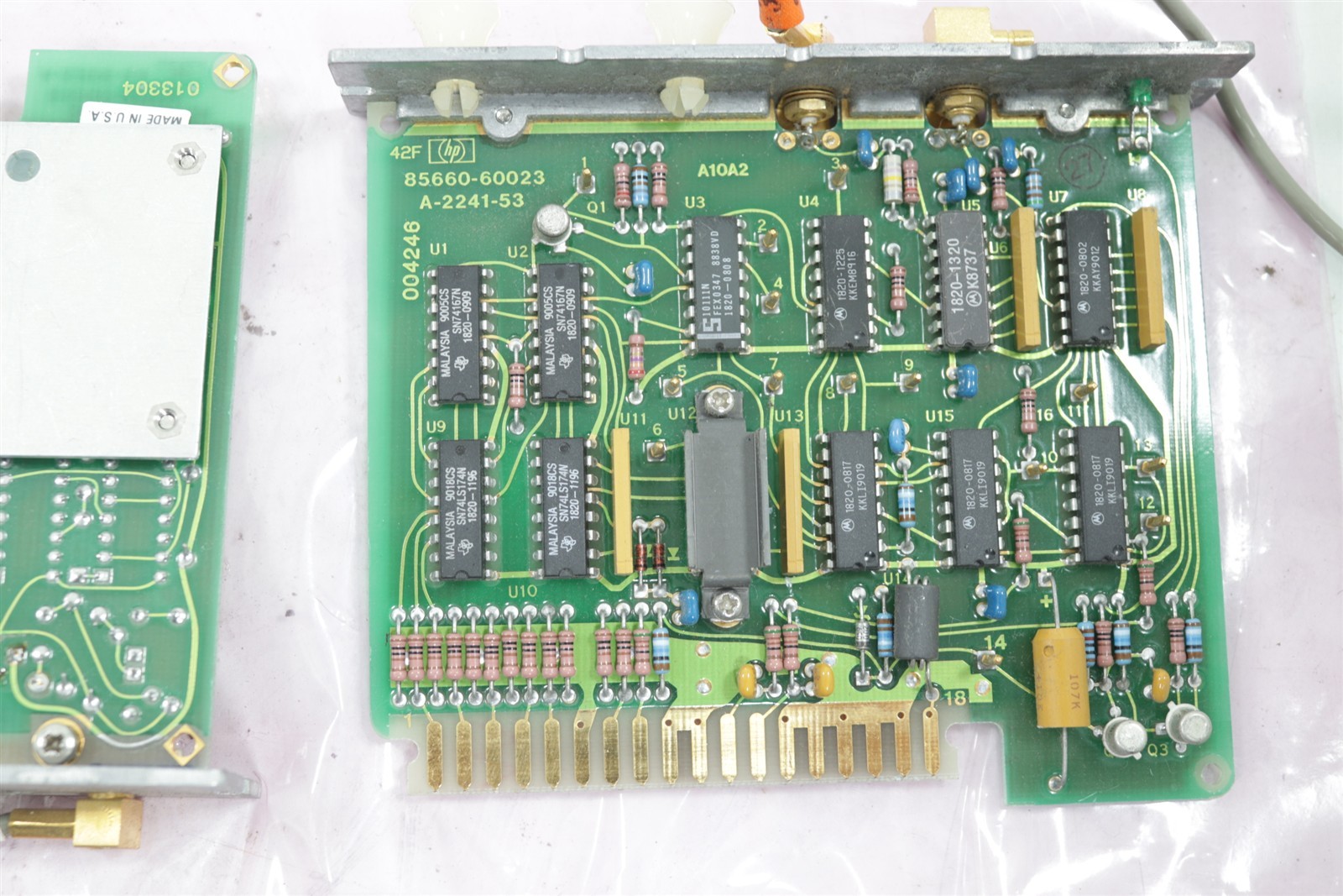 HP Agilent 8566B Spectrum Analyzer 100Hz-2.5GHz/2-22GHz Set Of Boards