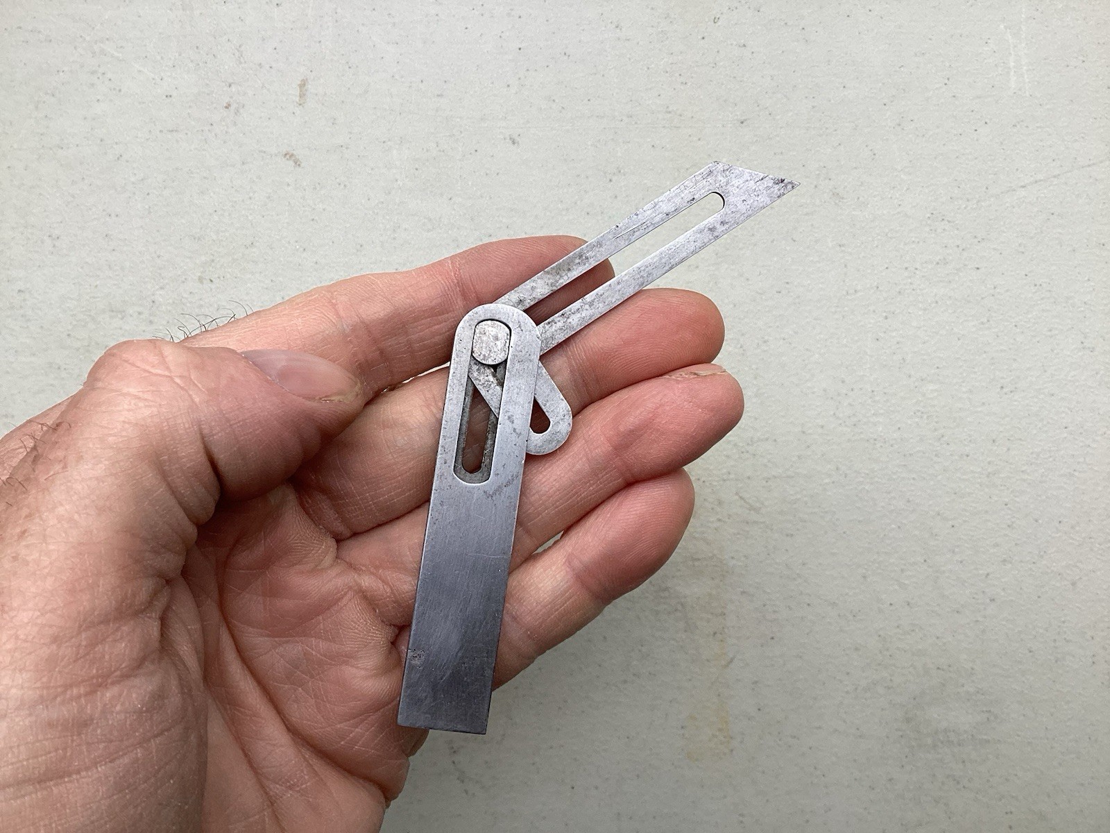 Vintage LS Starrett Universal Bevel Machinist Tool Preowned