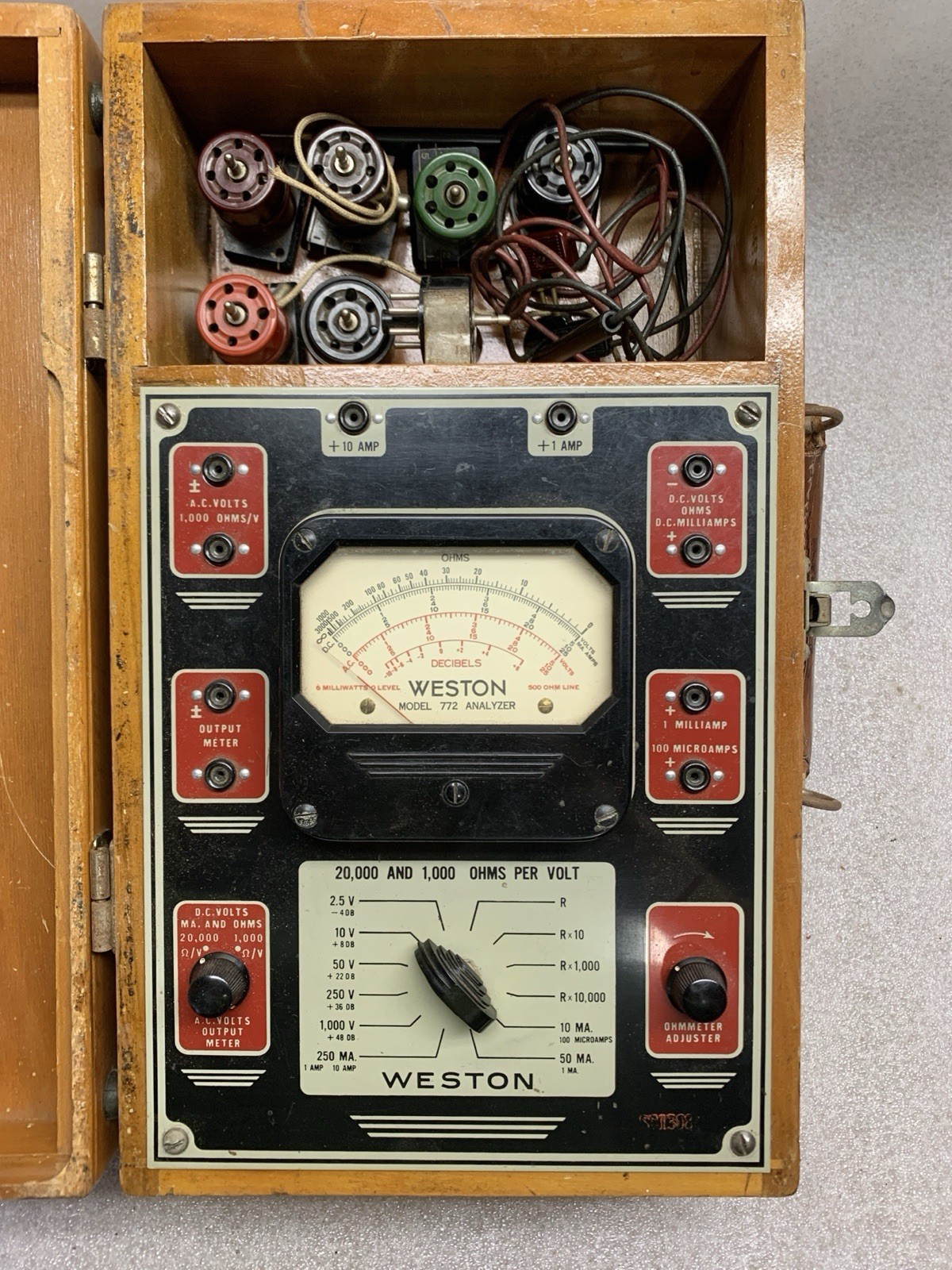 1946 Vintage Weston Model 772 TYPE 6 Analyzer Multimeter Rare Model Wooden Box