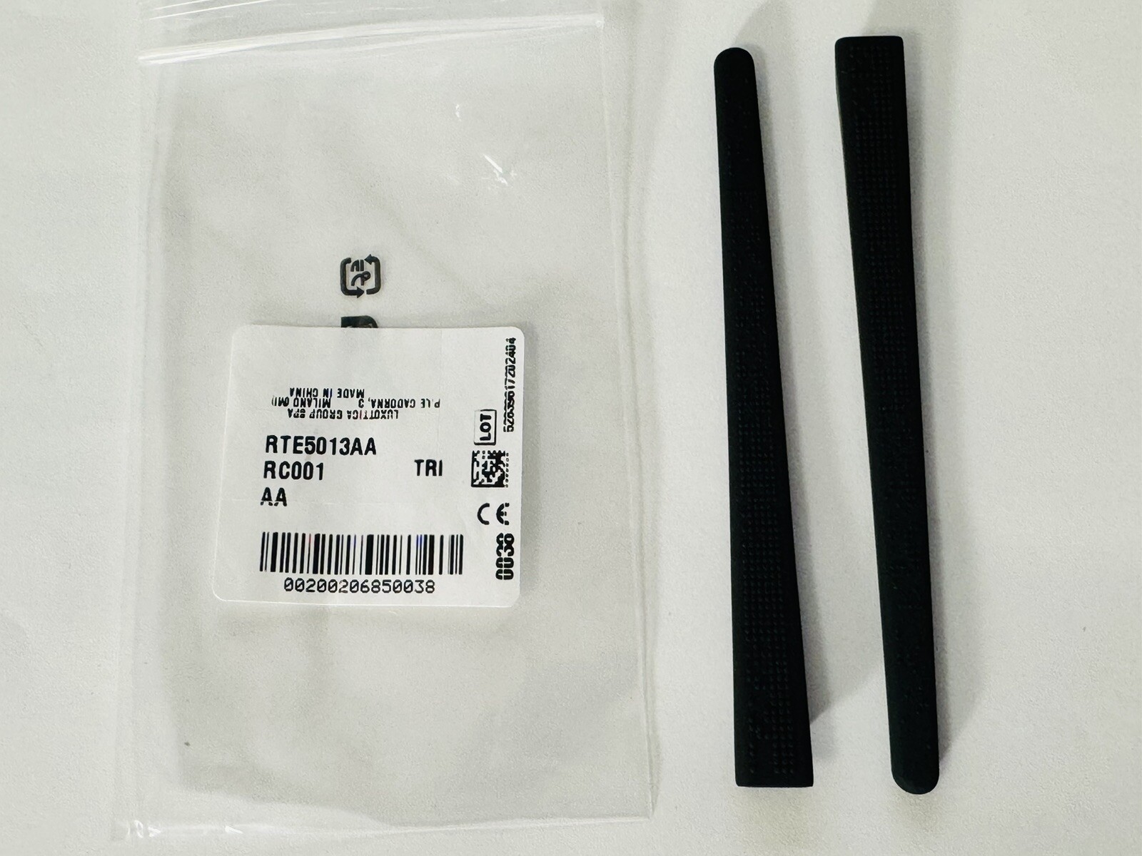 OAKLEY ACTUATOR SUNGLASSES REPLACEMENT BLACK EARSOCKS AUTHENTIC PAIR TEMPLE TIPS