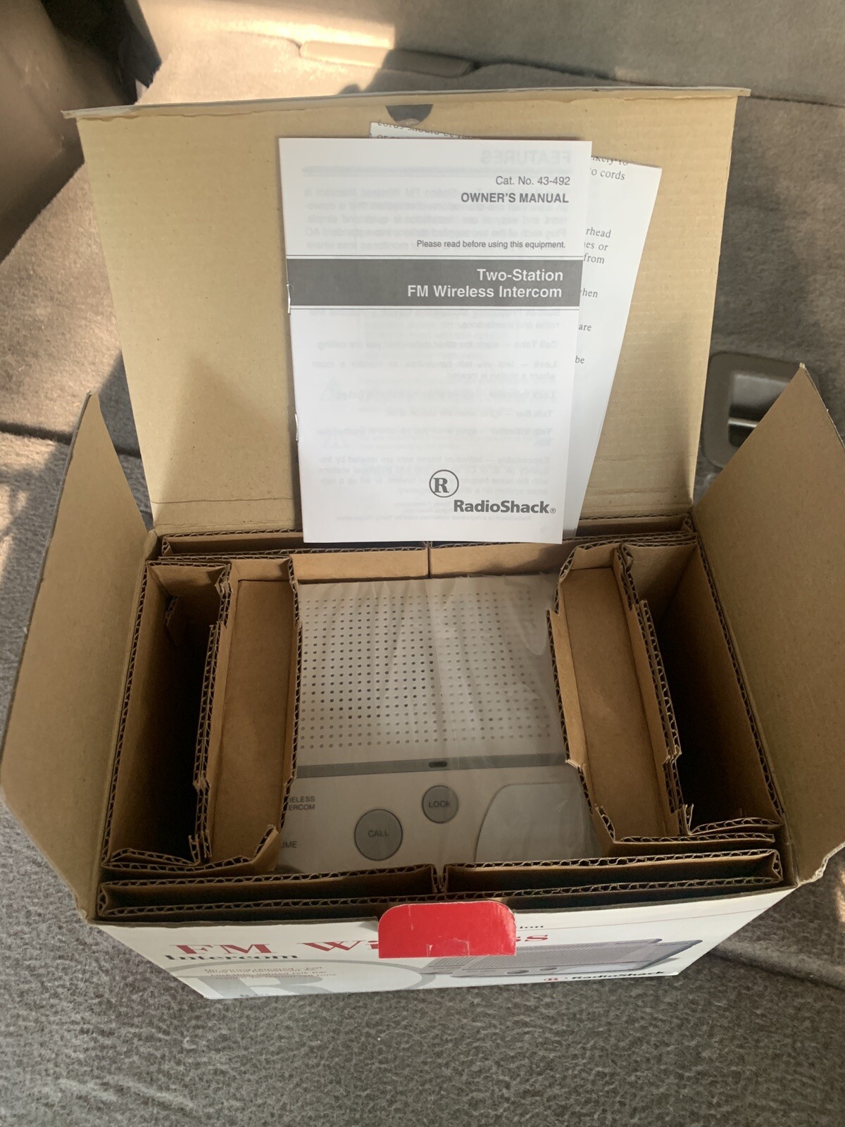 RadioShack Wireless FM Intercom Three-Phase Compatible 43-493 White New Open Box