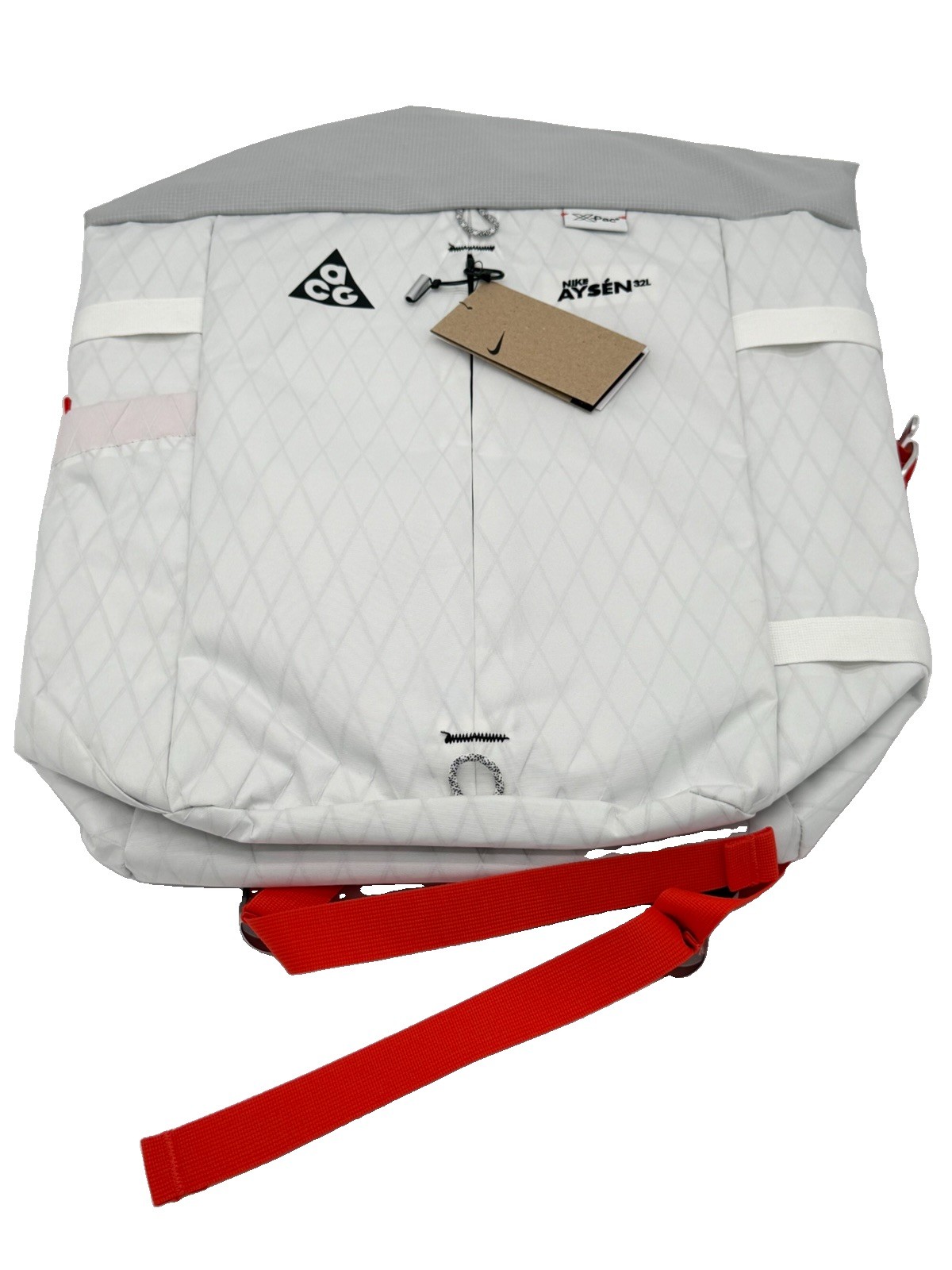 ($162 MSRP) 32L - Nike ACG Backpack Aysen Hiking Bag Photon Dust DV4054-100 NWT