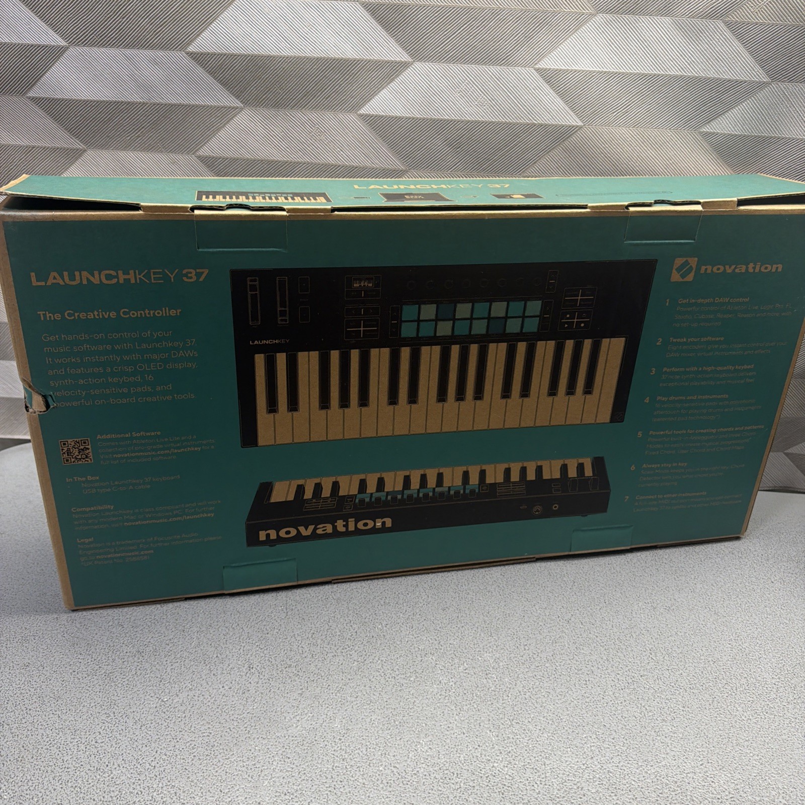 Novation Launchkey 37 MK4 37-key Keyboard Controller