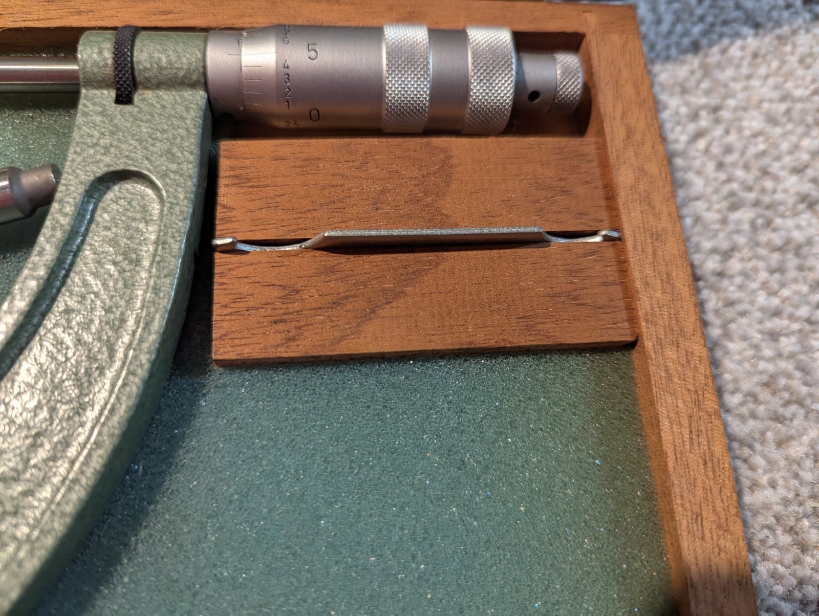 Fowler Helios Micrometer 6-7" .0001 With Setting Standard + Wood Box