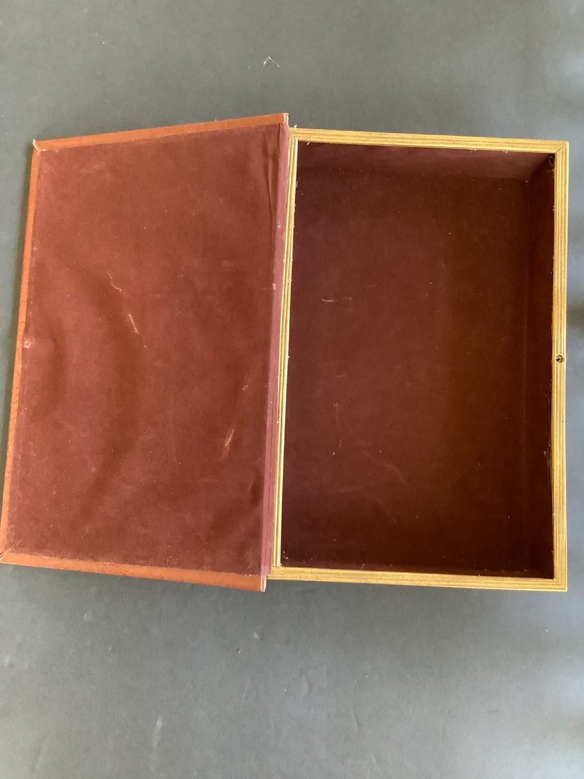 Secure Safe Box "Book" to Hide All Your Important Items - Very Cool