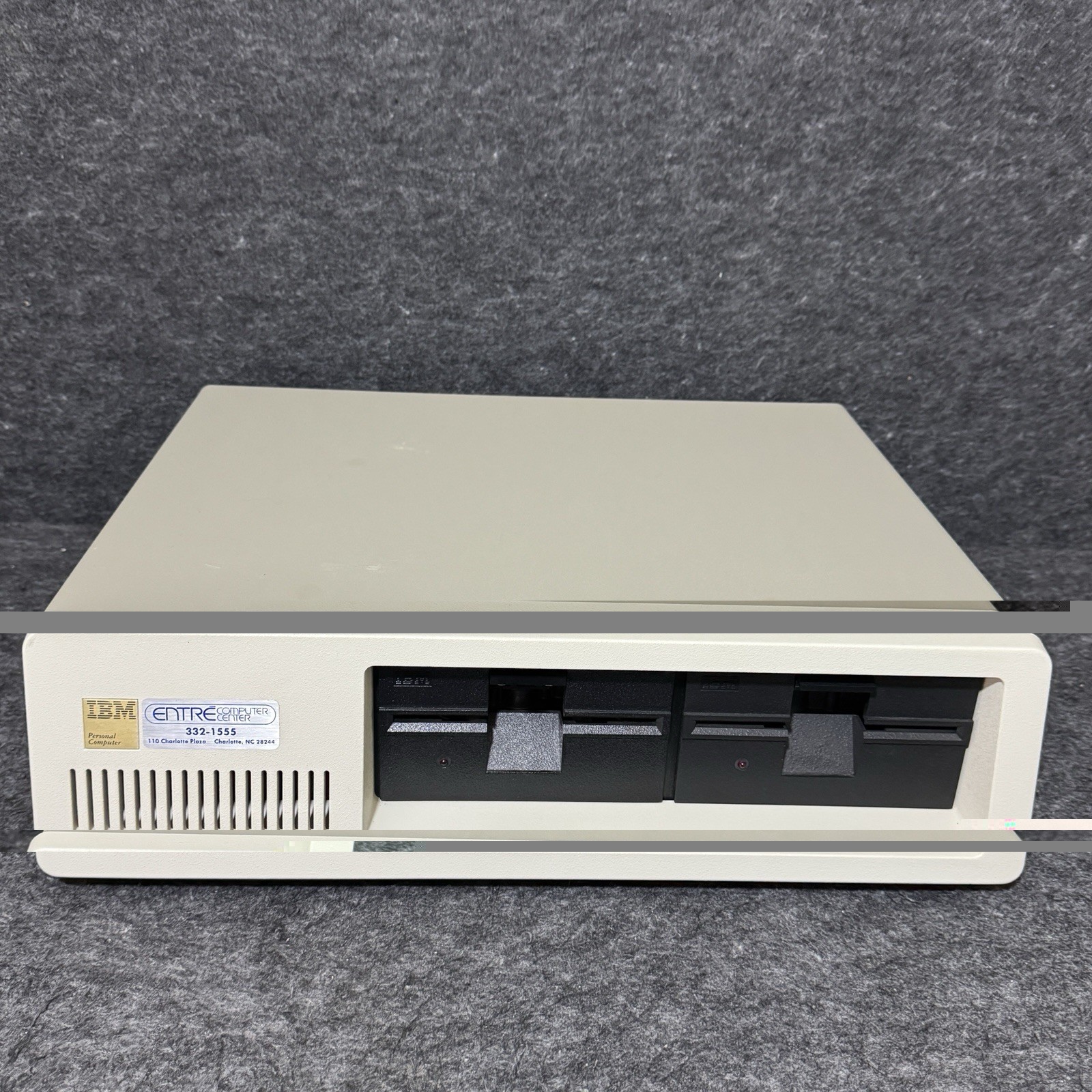 Vtg IBM 5150 Pc Computer W/ Original Box,software & Paper Work Untested