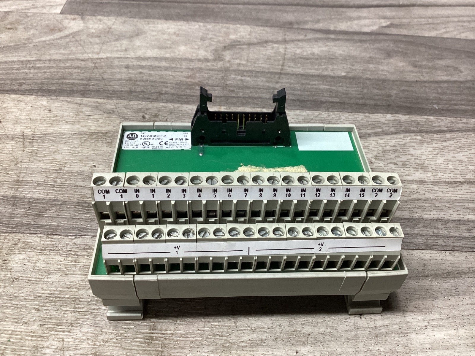 Allen Bradley 1492-IFM20F-2 Interface Module Series B #126N100