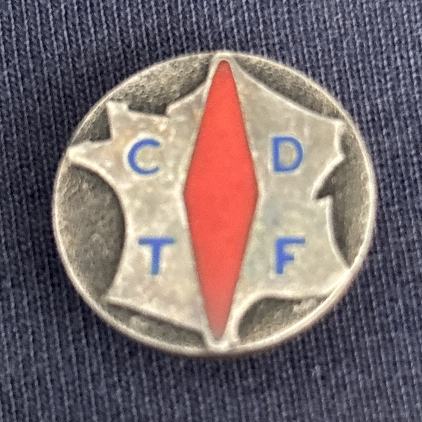 VeryRare Vintage French-Committee for the Defense of Border Workers-Silver Badge