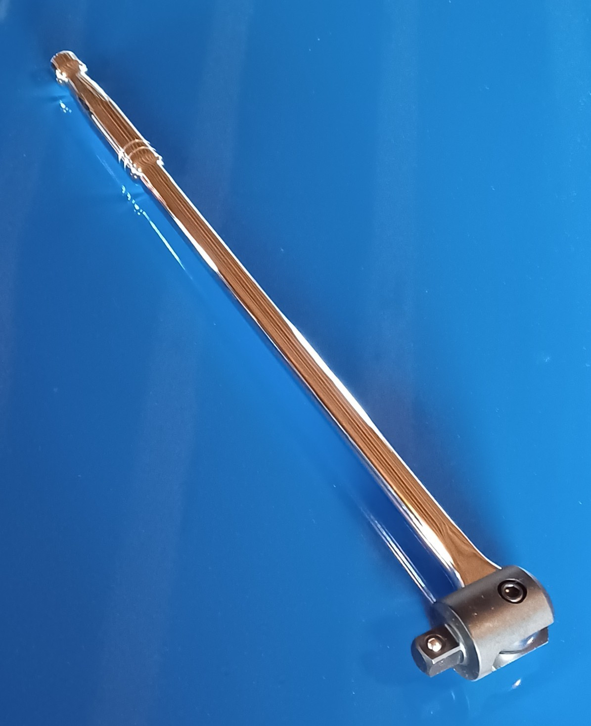 Quinn 1/2" Drive Pivoting Head 19" Breaker Bar - Polished Chrome