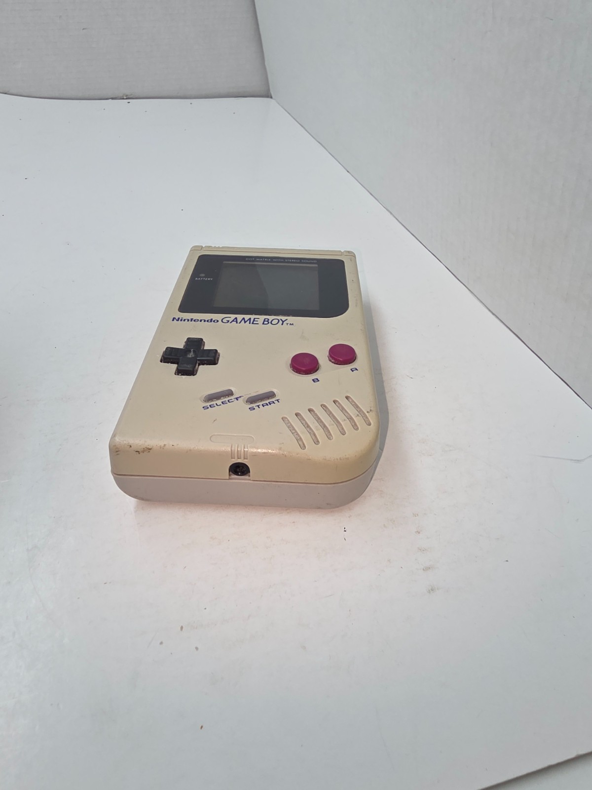 Powers On & works has Sound Gameboy Original DMG-01 Console Could use new LCD C6