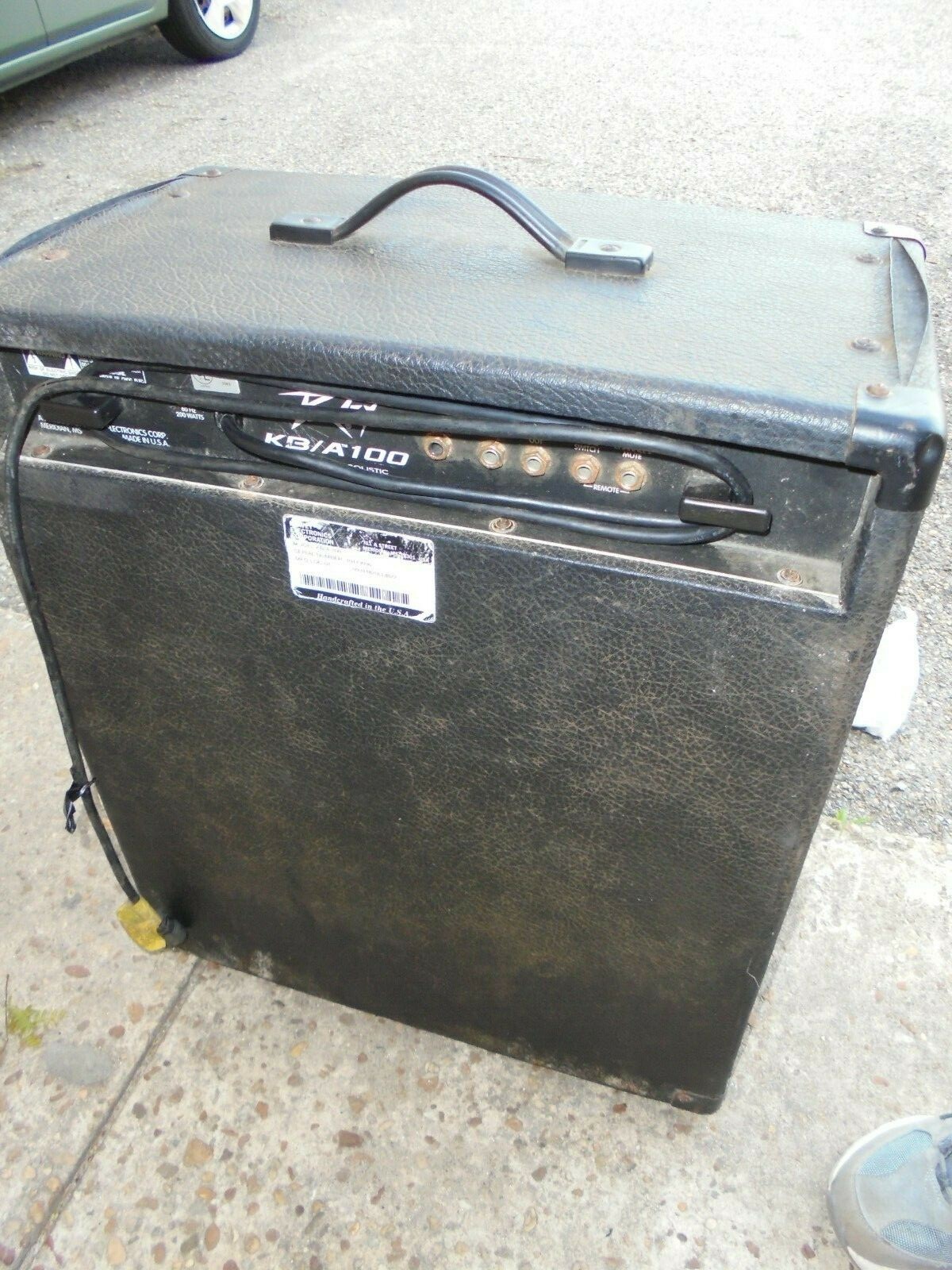 Peavey KB/A100 Keyboard/Acoustic Amplifier 200W