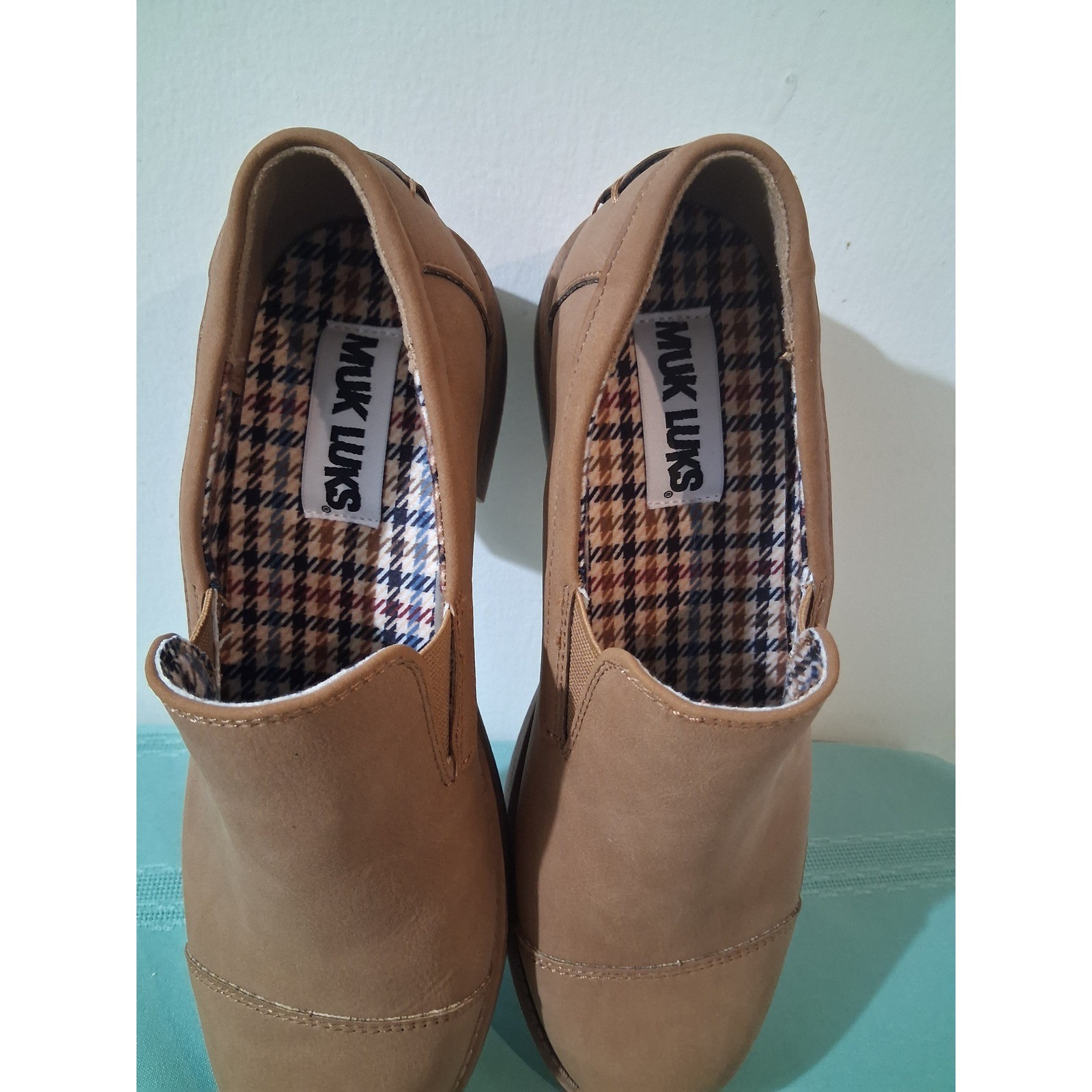 MUK LUKS Womens Tan Faux Leather Cap Toe Slip On Loafers Size 8 WMMK45RN010