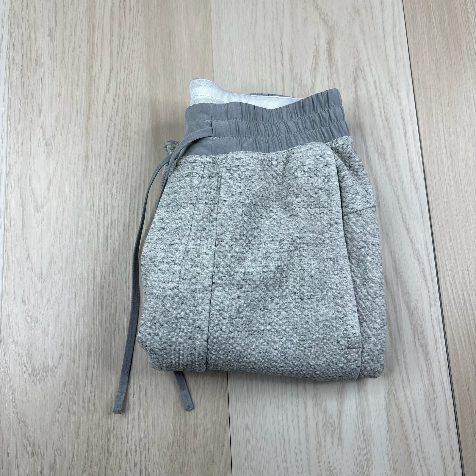 Lululemon Mens Heathered Melody Light Grey At Ease Jogger Pants Size S Small