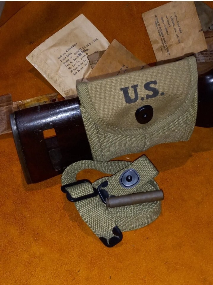 M1 Carbine Pouch With Sling Oiler