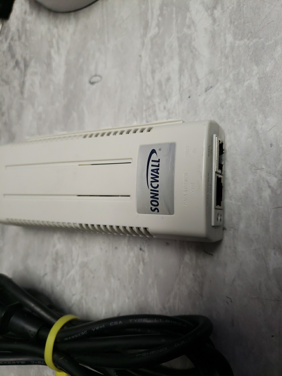 SonicWALL GigaBit PoE Injector free ship