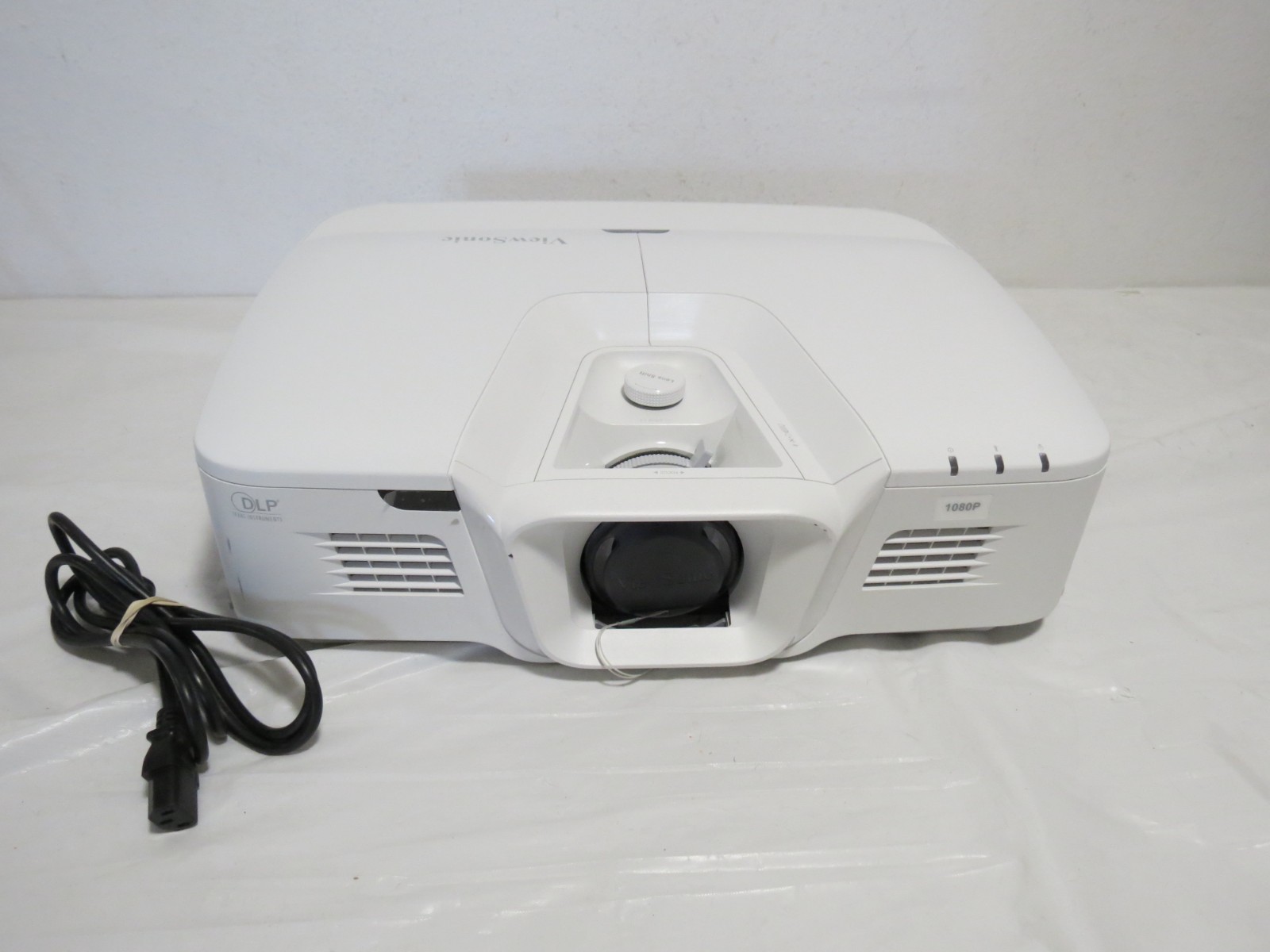 ViewSonic Pro8530HDL 5200 Lumens Installation Projector Used - Tested Working