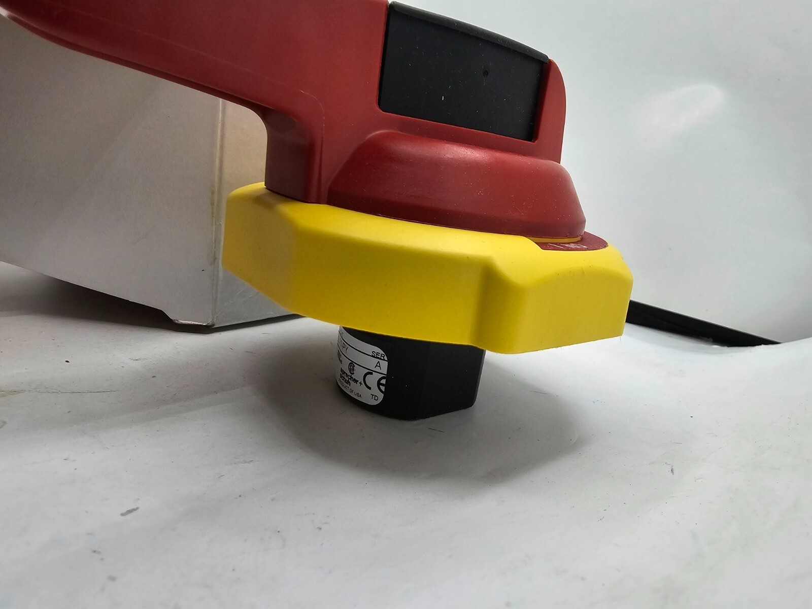 Sprecher Schuh L11-PY Switch Lever Handle Red/Yellow