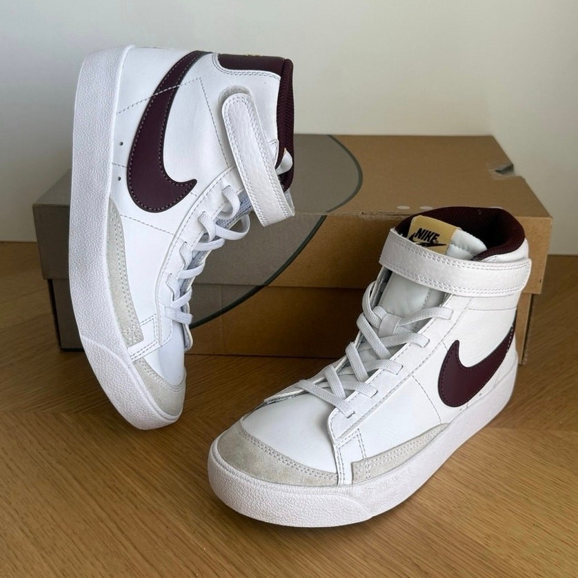 Nike Blazer Mid '77 SE "White Burgundy Crush” Kids Sneakers DA4087-119- SZ 2.5 Y