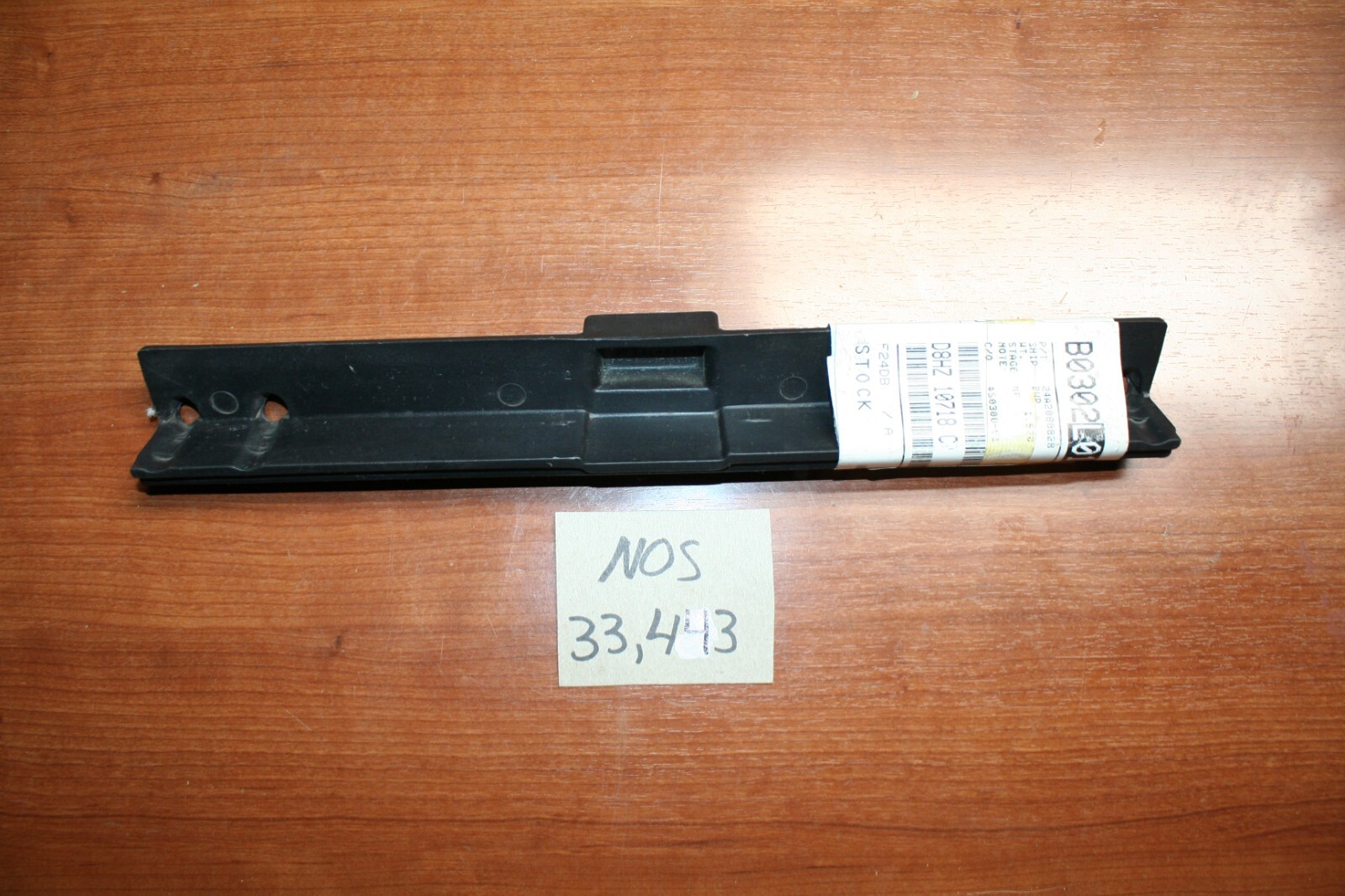 Genuine Ford Battery Clamp D8HZ-10718-C D8HZ10718C