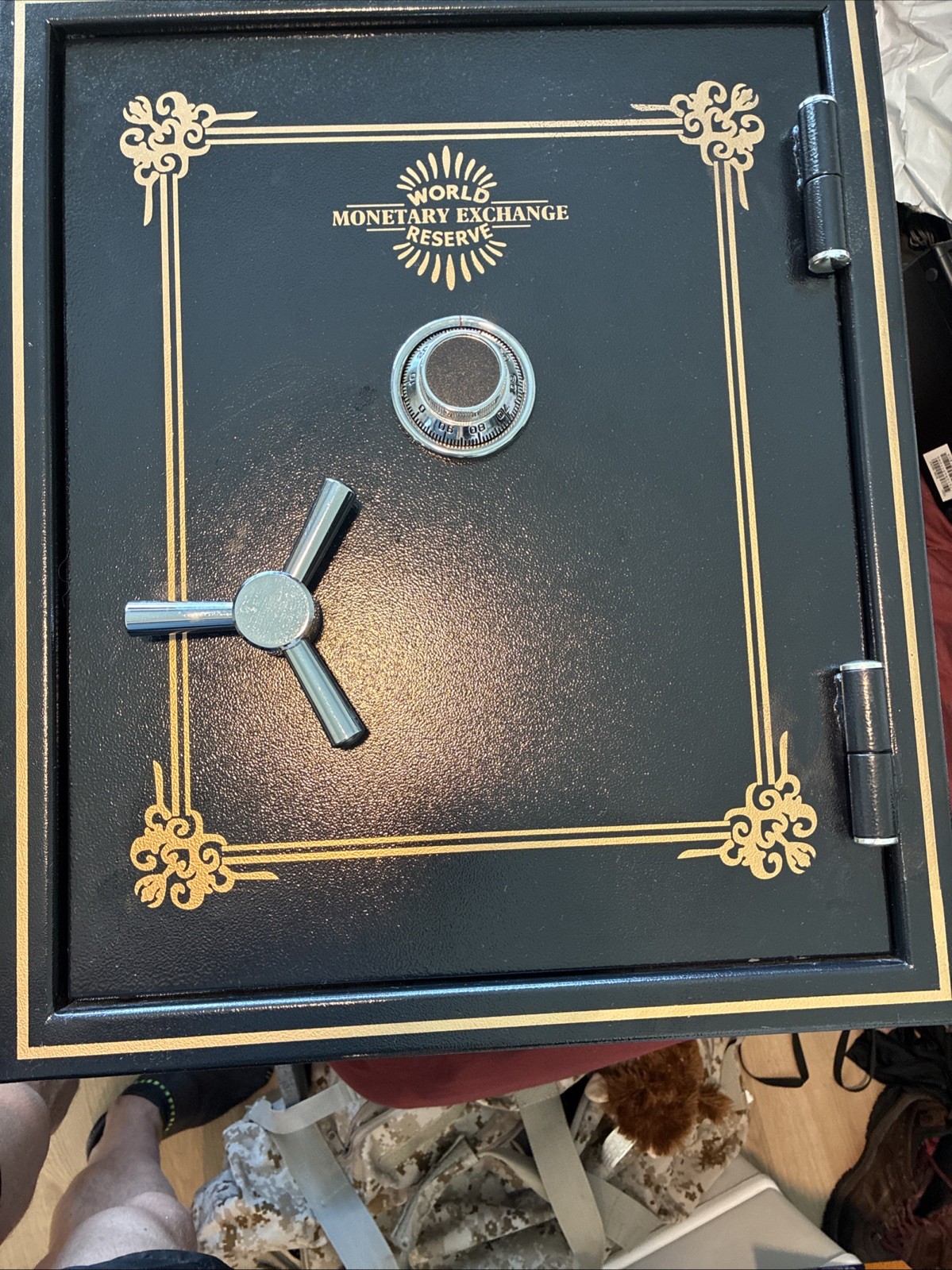 World Monetary Exchange Reserve Steel Security Safe Rare 18x22x14.5”