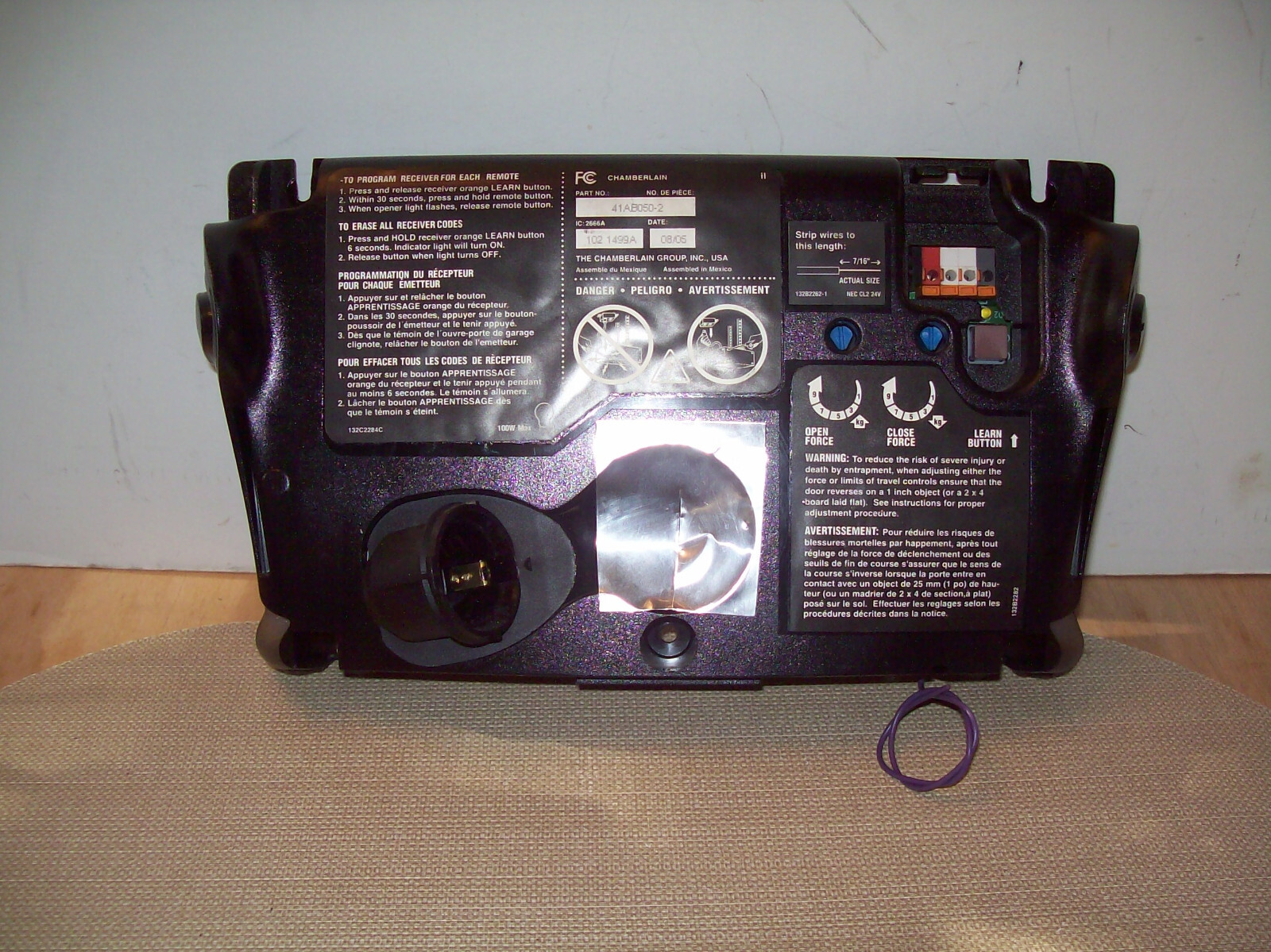 2005 Liftmaster Garage Door 1/2 HP Opener PURPLE LEARN BUTTON Logic Board GUC