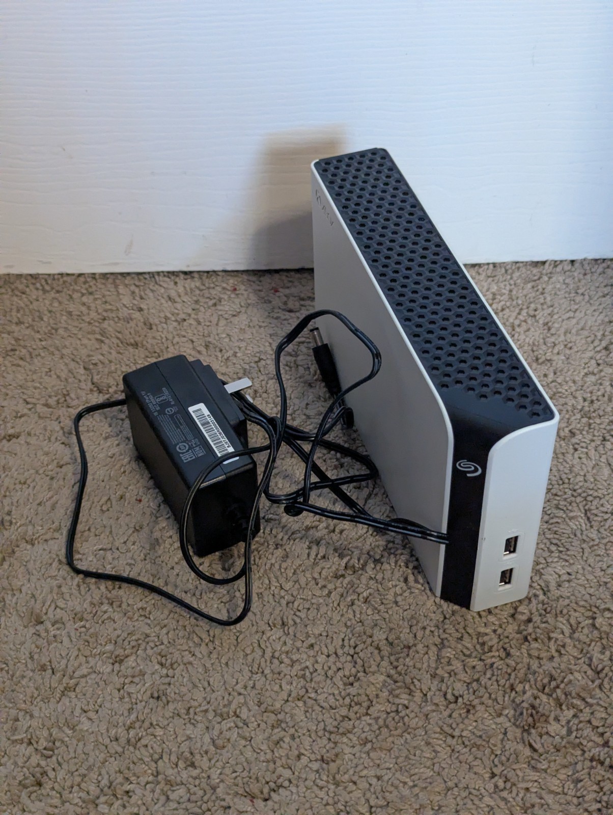 NOT WORKING FOR PARTS AS IS - Seagate External 8TB Game Drive Hub for Xbox