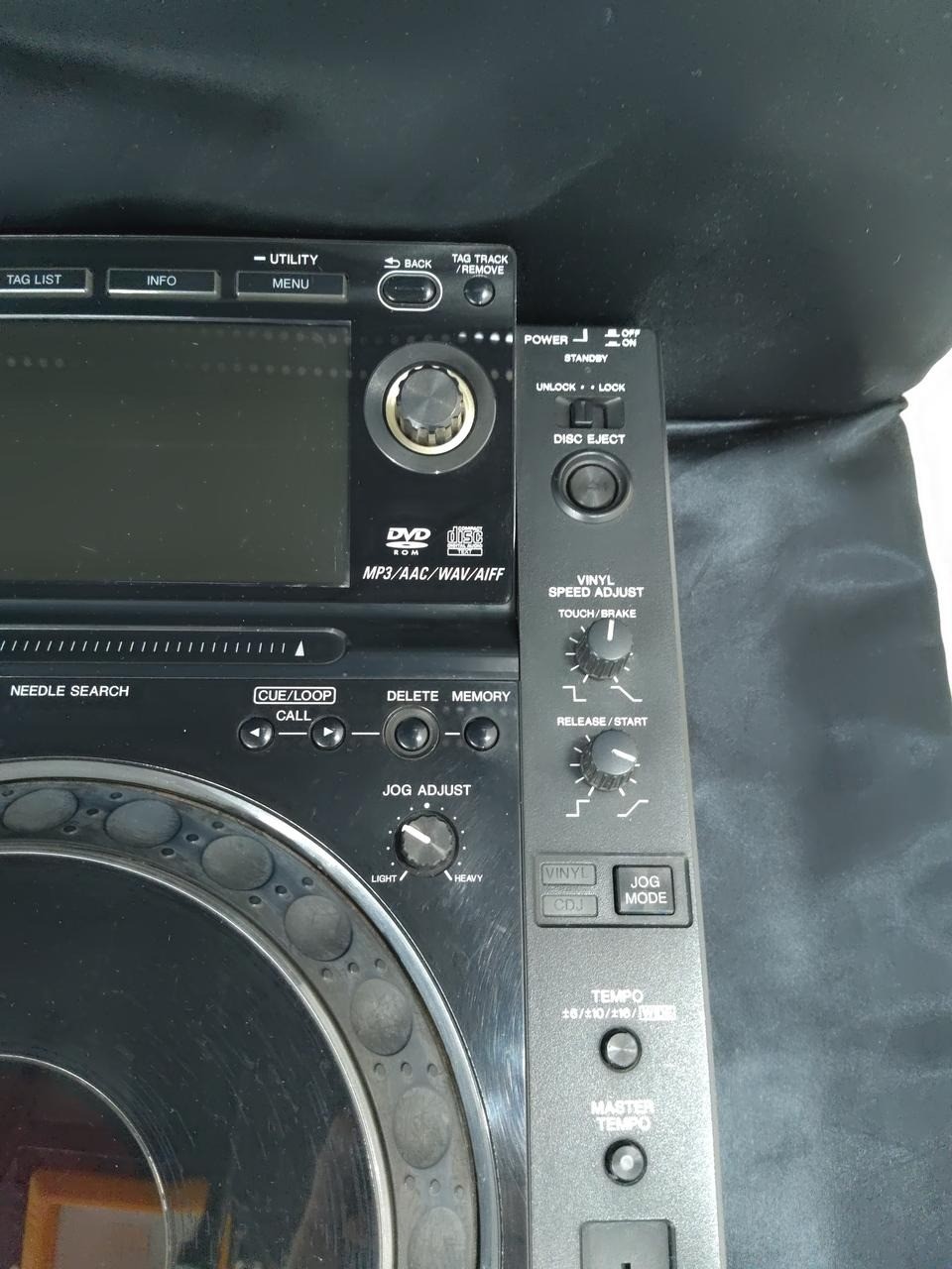Pioneer CDJ-2000 Professional DJ Multi Player CD USB SD MP3 Tested Working Black