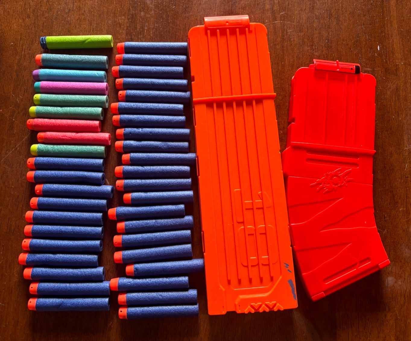 Nerf Lot Of 41 Darts 10 Round Magazine & 18 Round Magazine