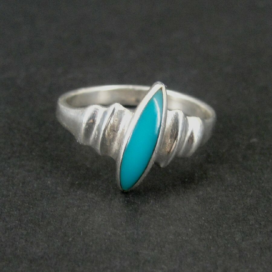 Ring Silver Turquoise Stone with Ribbed Sides Sterling 925 Size 6.75 Band Ring